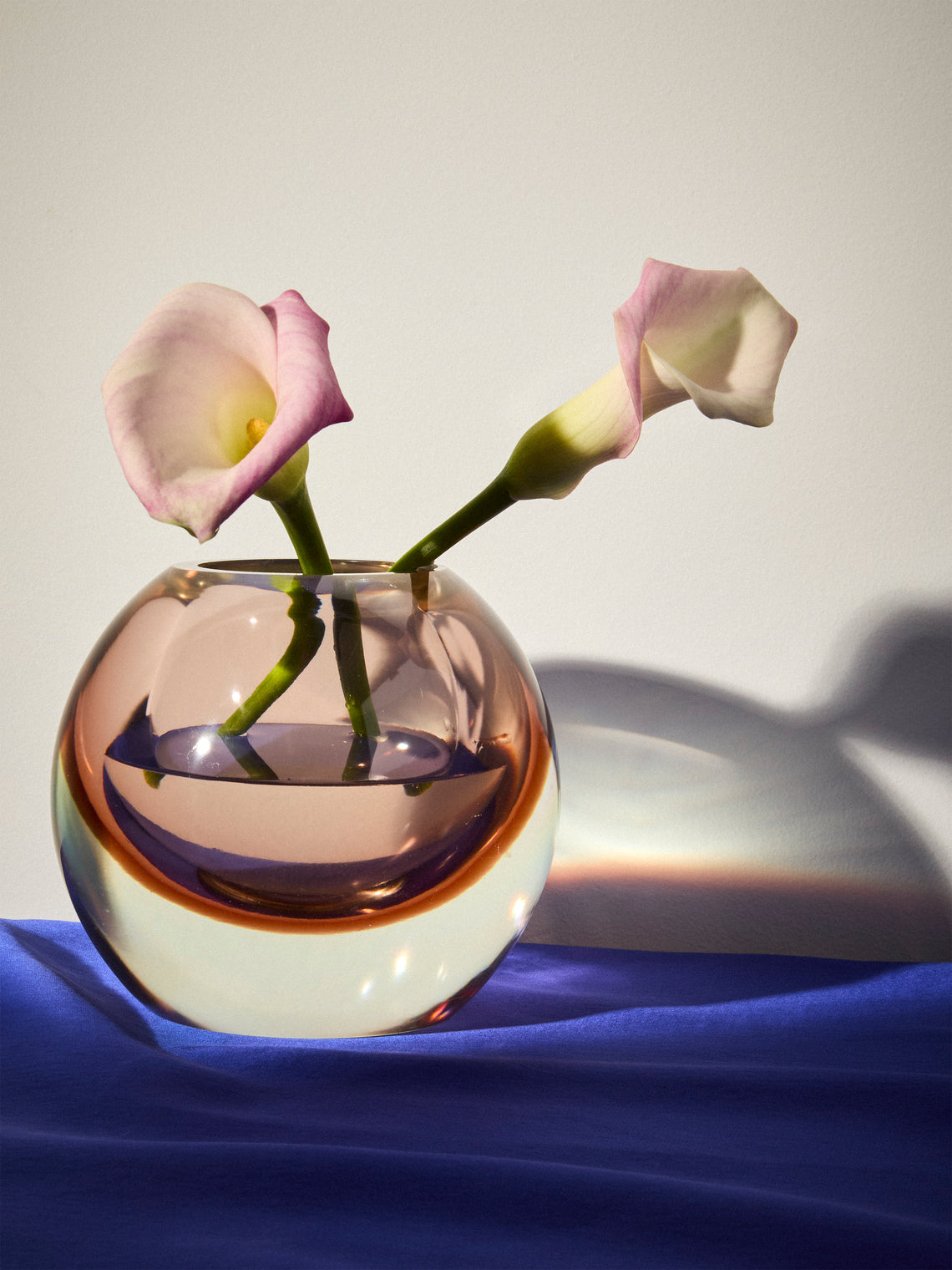 Antique and Vintage - 1950s Flavio Poli for Seguso Vetri d’Arte Murano Glass Ball Vase (6.5in/16cm) - Pink - ABASK