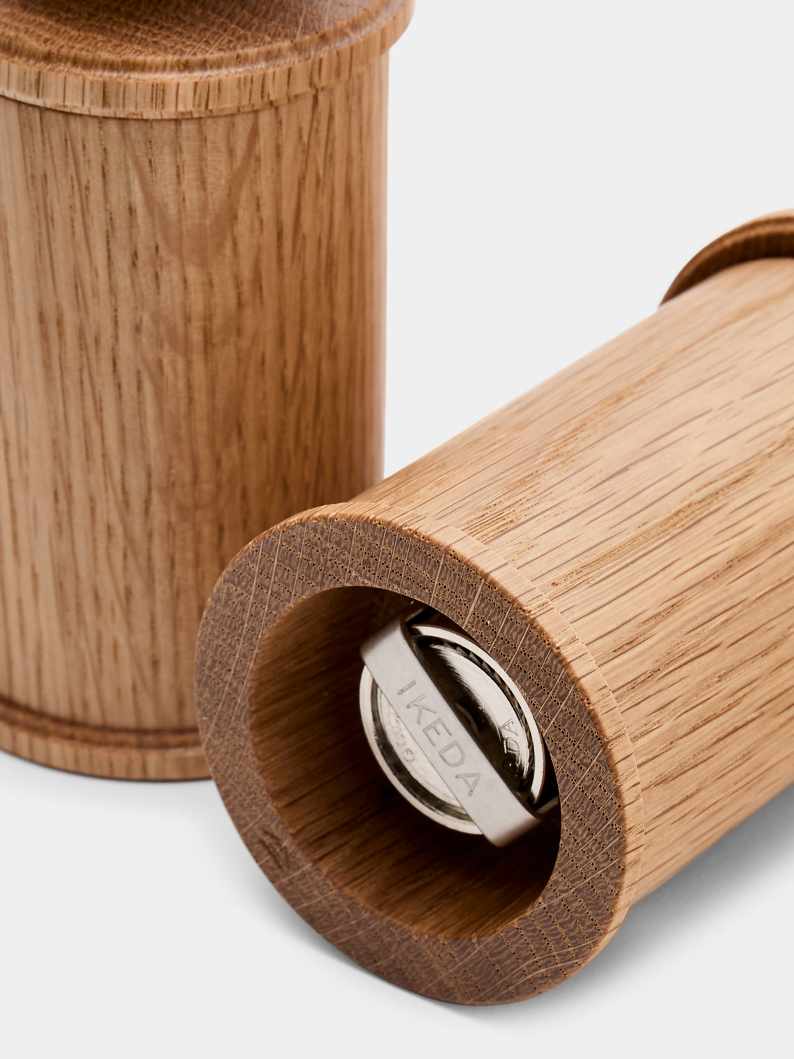 Yamani Woodworks - Hand-Turned Wood Salt and Pepper Mills (Set of 2) - Brown - ABASK