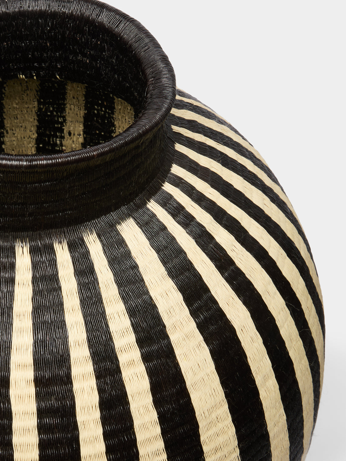 CasaLatina - Rayos Handwoven Werregue Palm Extra Large Basket -  - ABASK