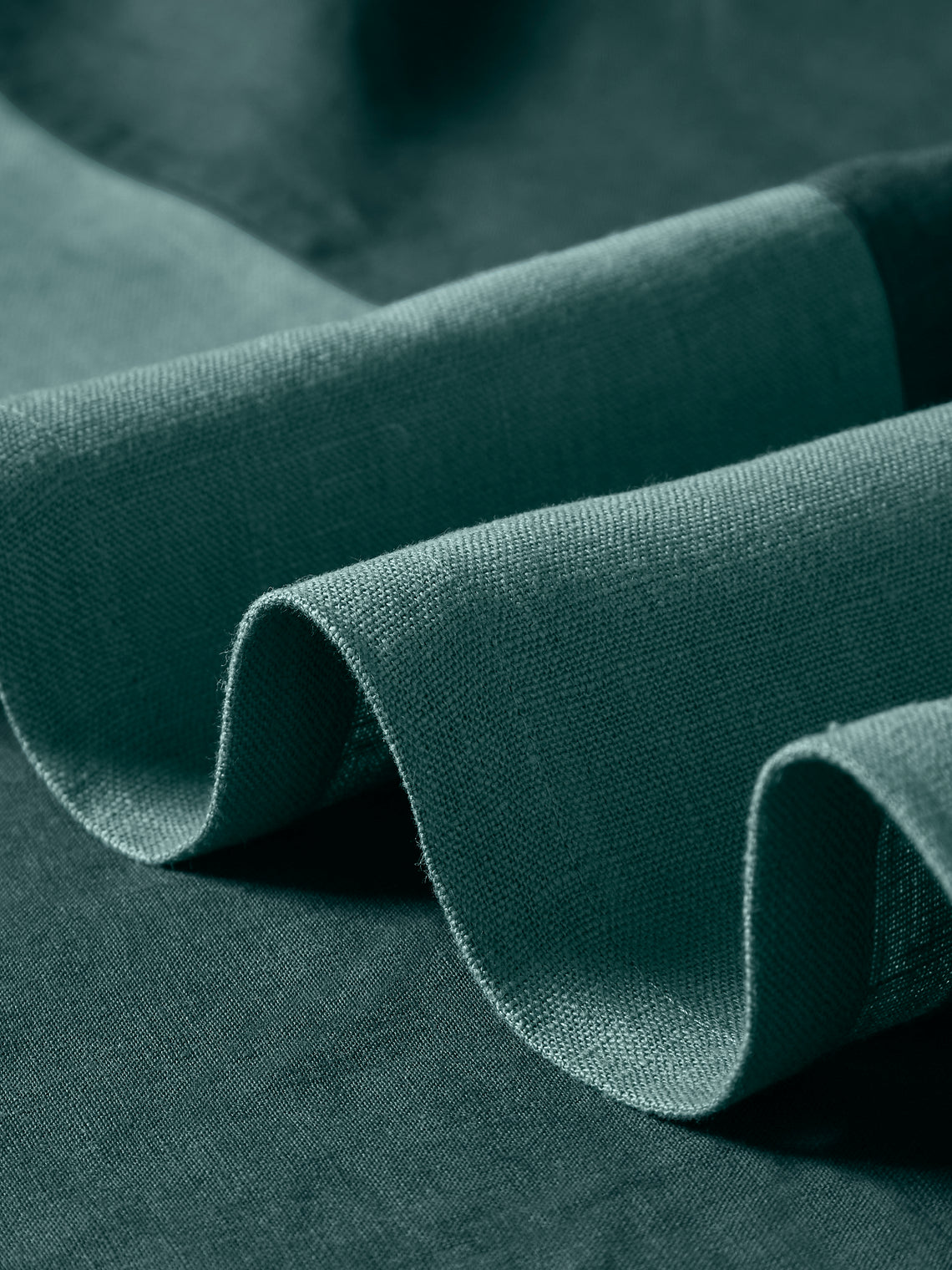 Borgo delle Tovaglie - Bauhaus Linen Square Tablecloth - Navy - ABASK