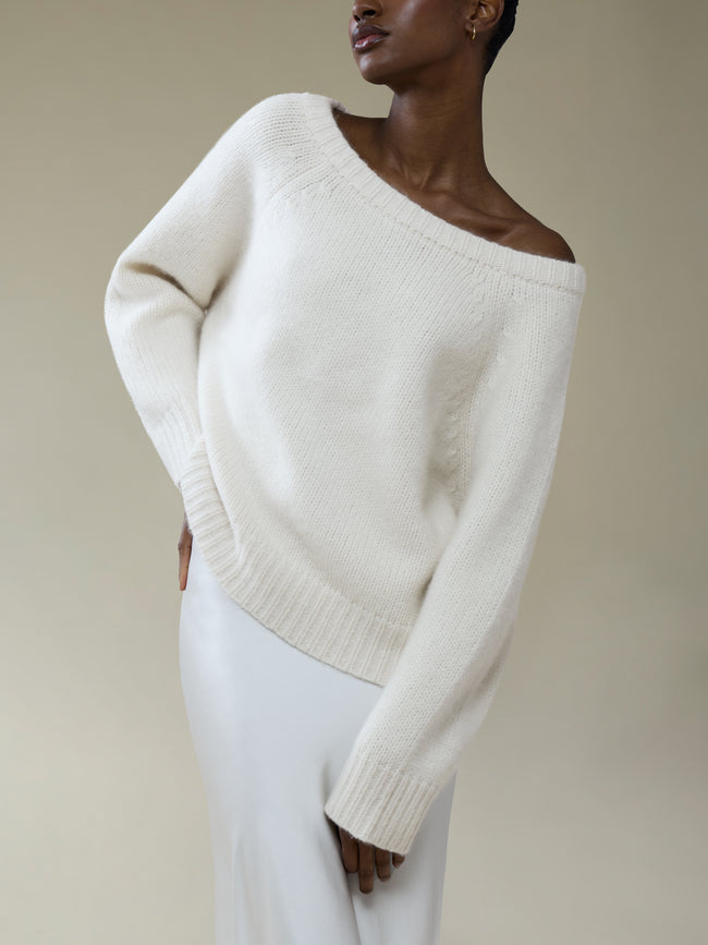 Ryan Roche - Cloud Cashmere and Silk Oversized Boat-Neck Sweater | Size: S - White - ABASK