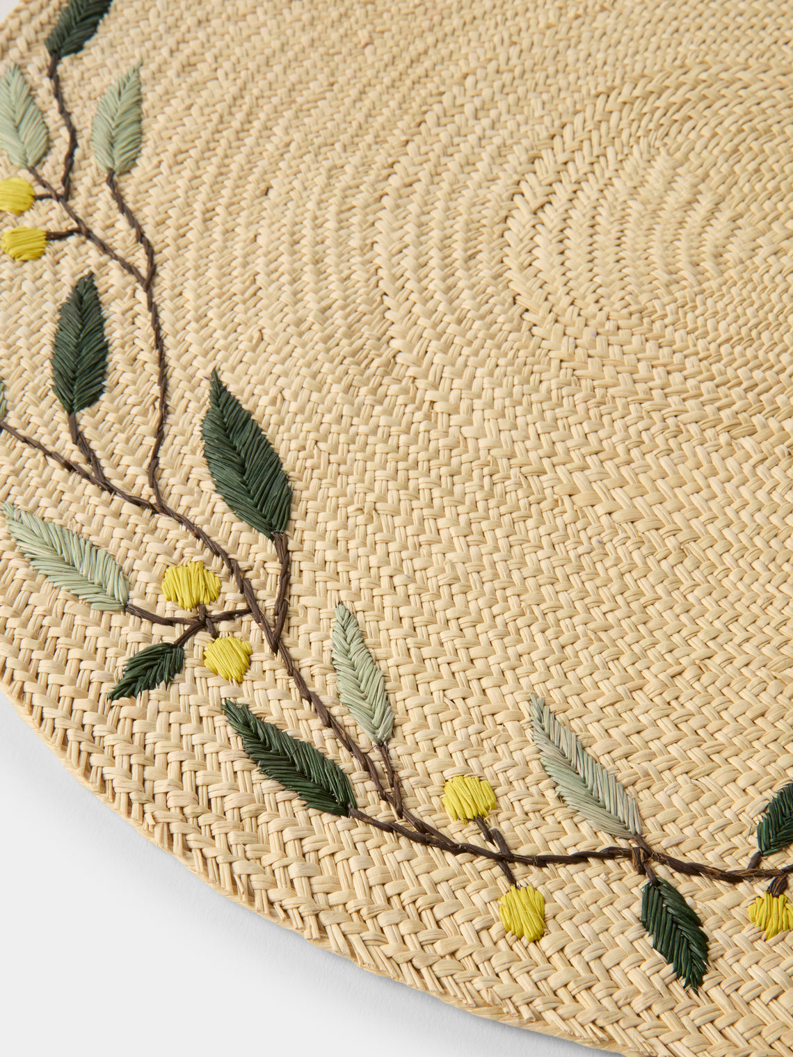 CasaLatina - Embroidered Leaf Handwoven Iraca Palm Placemats (Set of 4) - Cream - ABASK