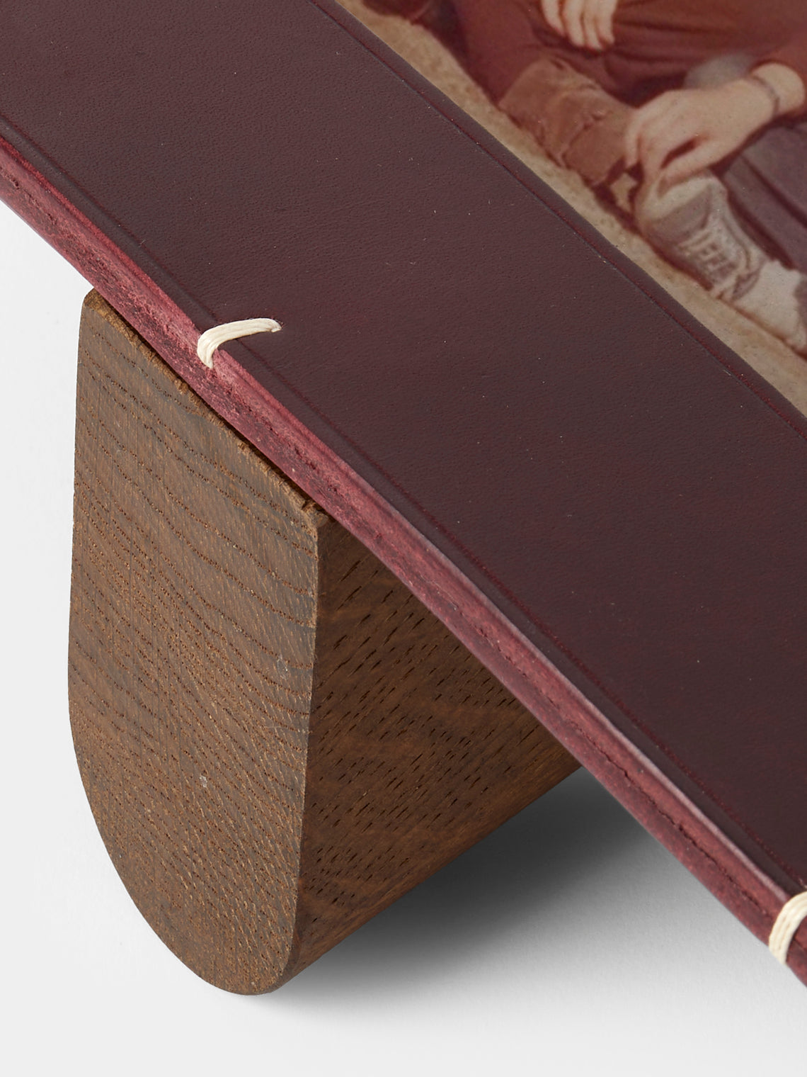 Otzi Studio - Billet Leather & Wood Photo Frame Landscape (7x5 inch Photo) - Burgundy - ABASK