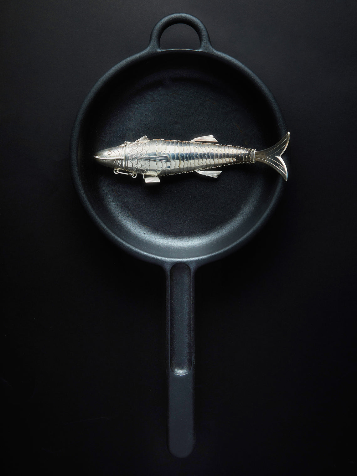 Antique and Vintage - 19th-Century Solid Silver Fish Pill Box -  - ABASK