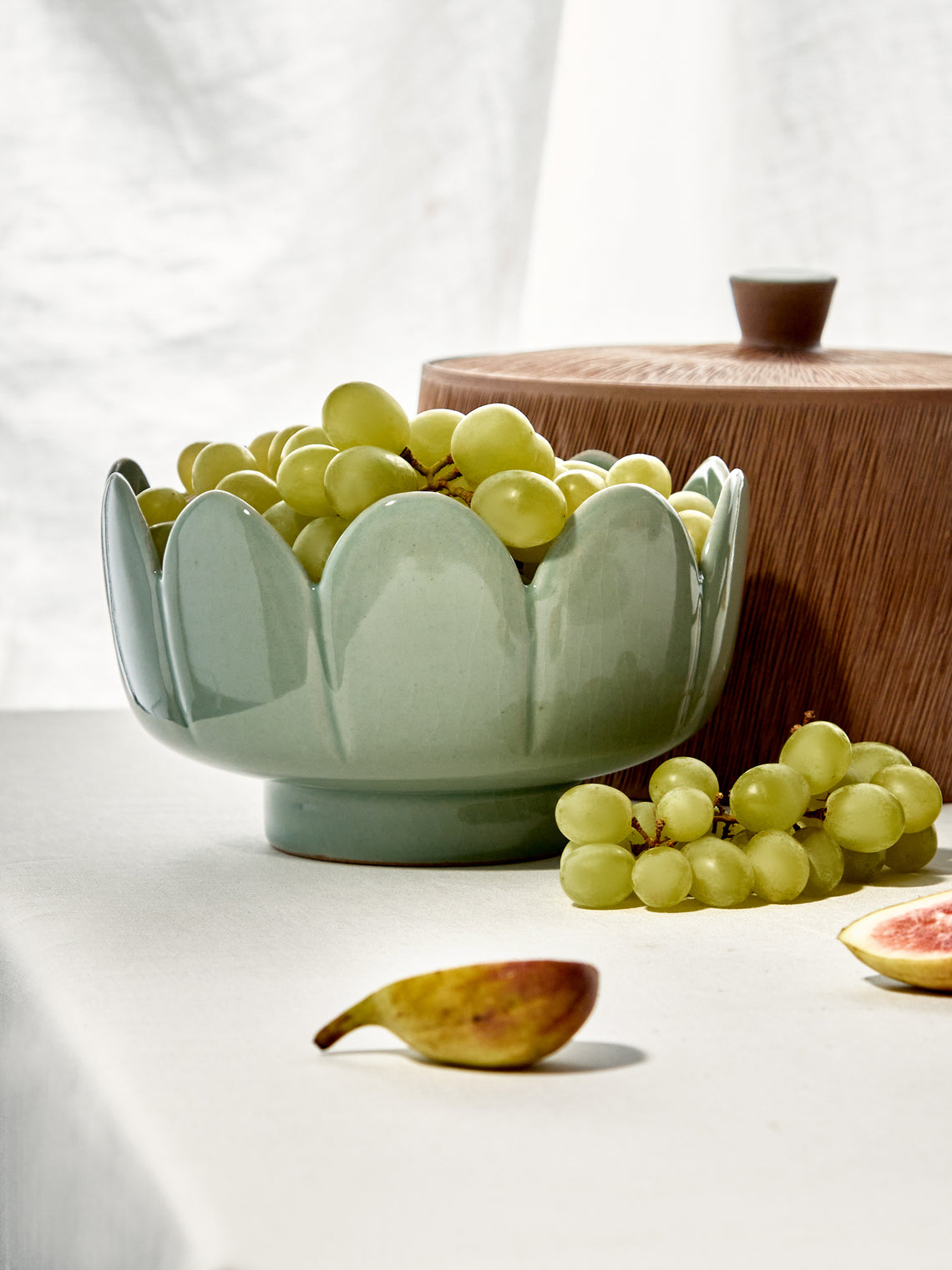 Kim Pan-ki - Celadon Scalloped Serving Bowl -  - ABASK