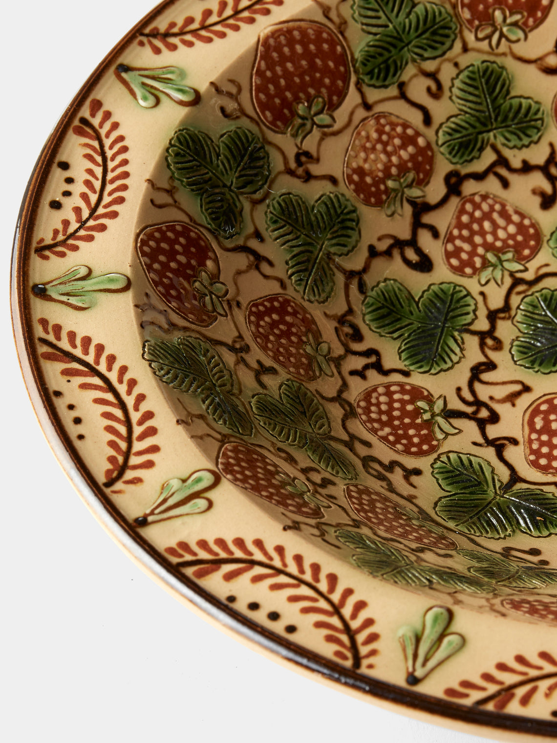 Poterie d’Évires - Strawberries Hand-Painted Ceramic Serving Bowl - Cream - ABASK