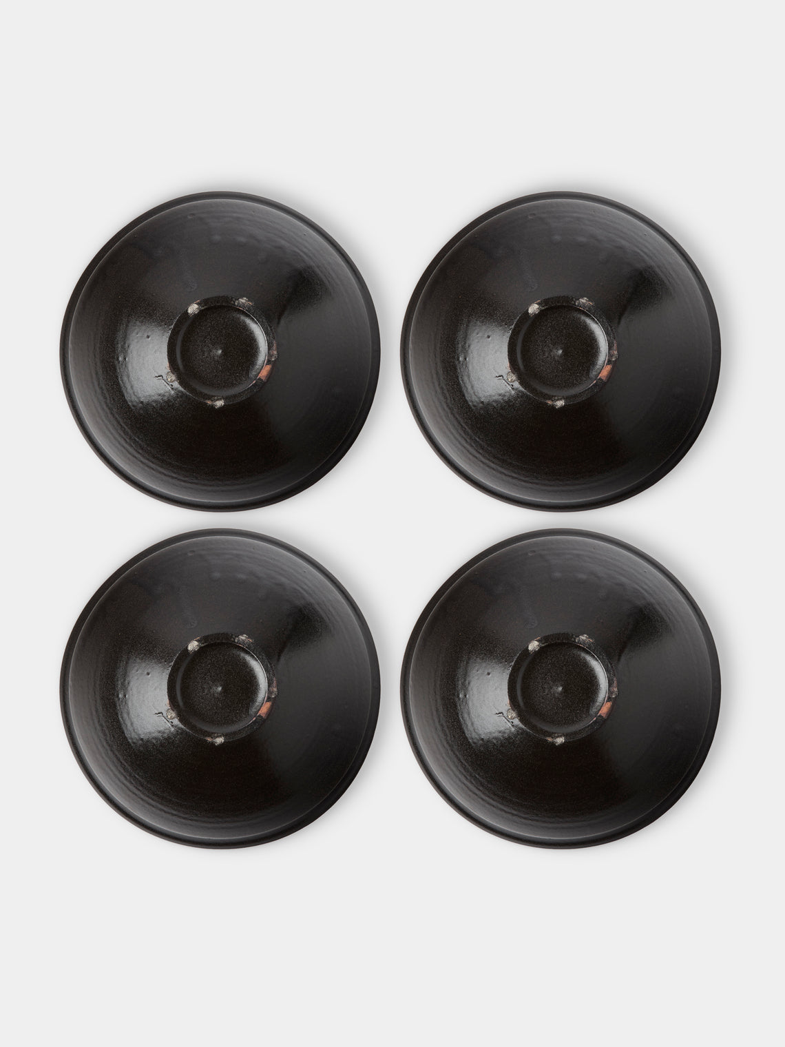 Fuminari Araga - Kohiki Slipware Shallow Bowls – 8in/21cm (Set of 4) - Black - ABASK