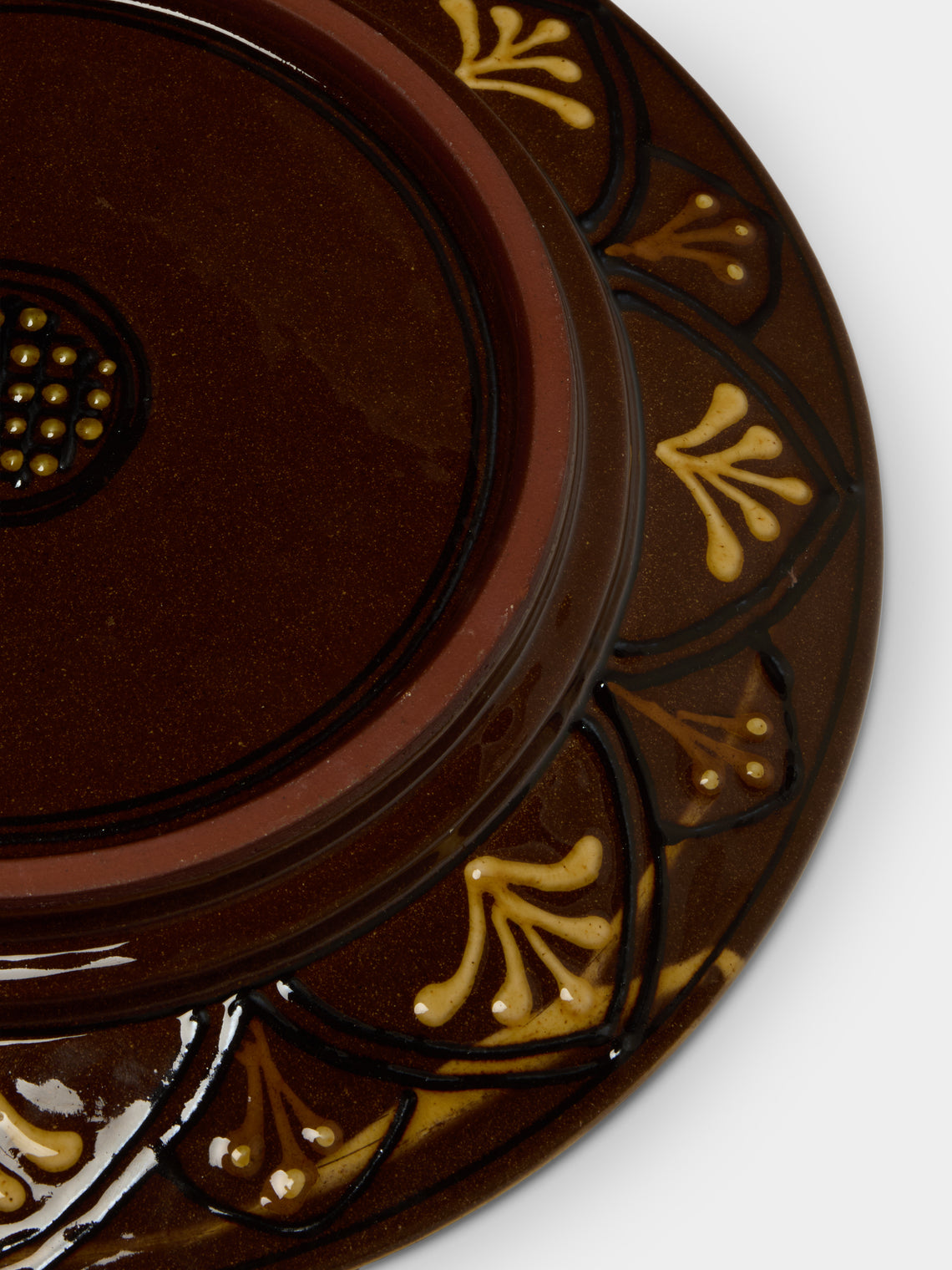 Fitch & McAndrew - Dahlias Slipware Serving Plate (13.4in/34cm) - Yellow - ABASK