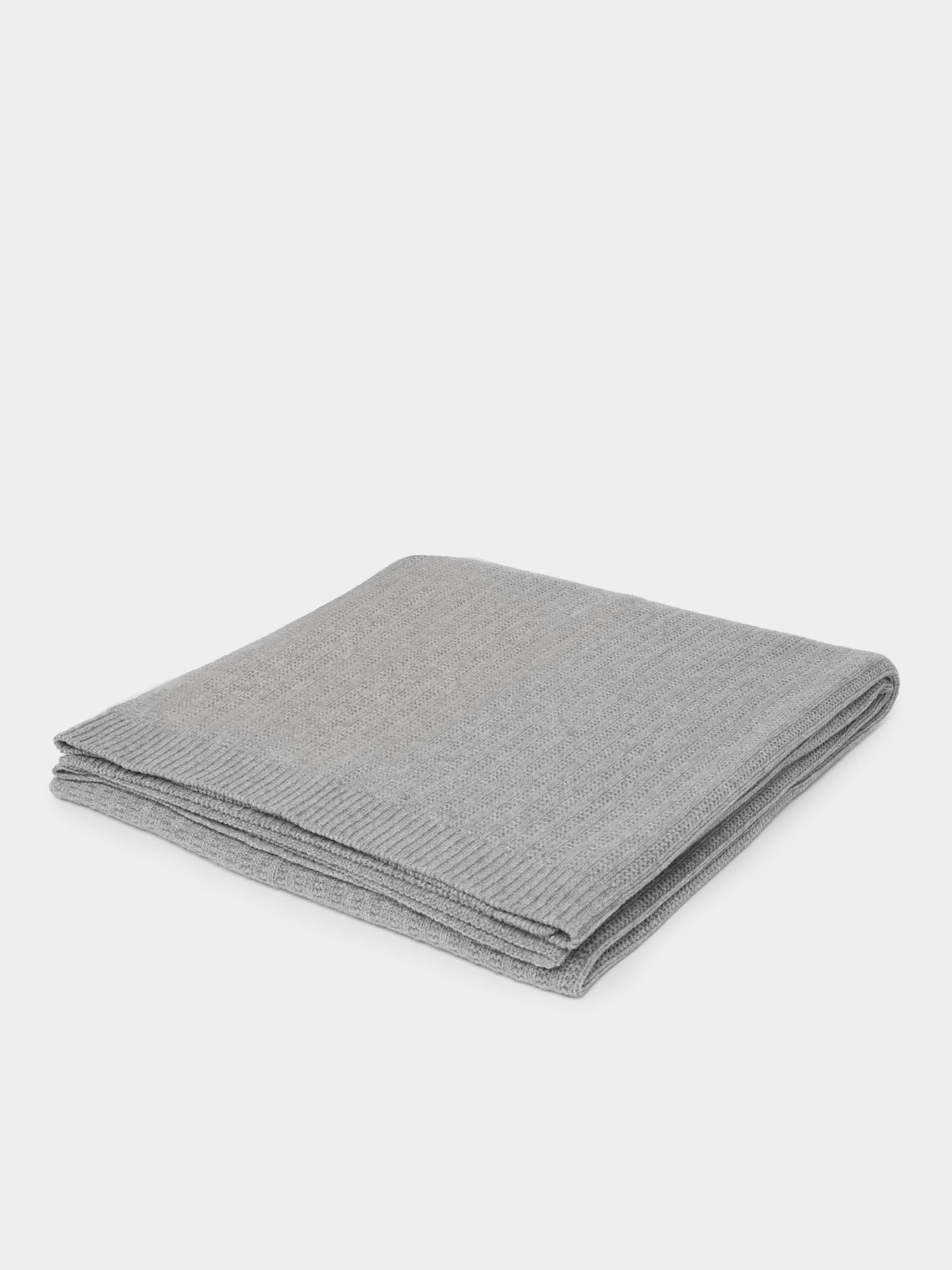 Johnstons of Elgin - Cashmere Ombré Blanket (75in/1.9m) - Gray - ABASK