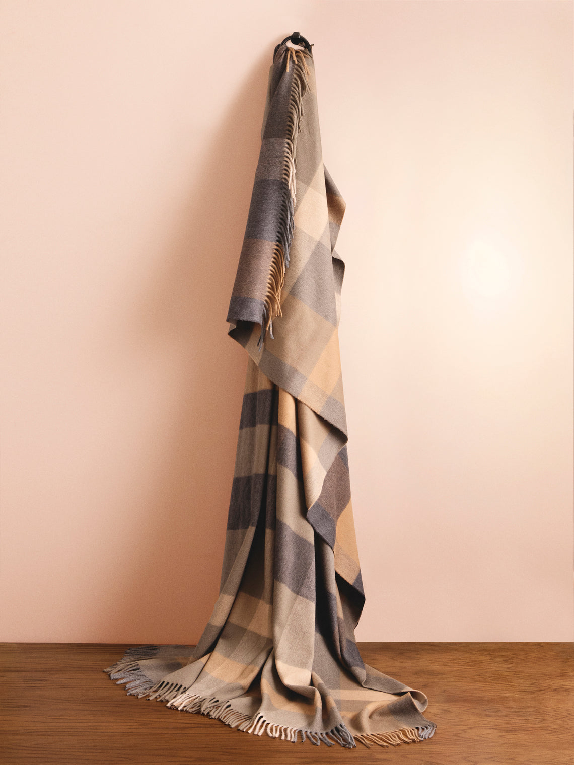 Johnstons of Elgin - Umbra Plaid Cashmere Throw (75in/1.9m) - Beige - ABASK