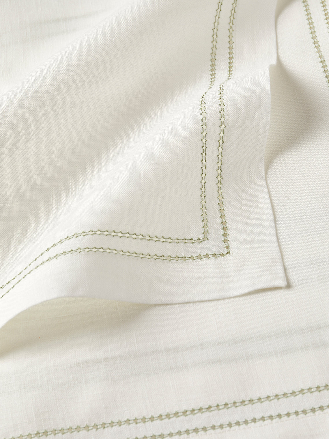 Volga Linen - Botanical Double Hem-Stitch Linen Placemats (Set of 6) - White - ABASK