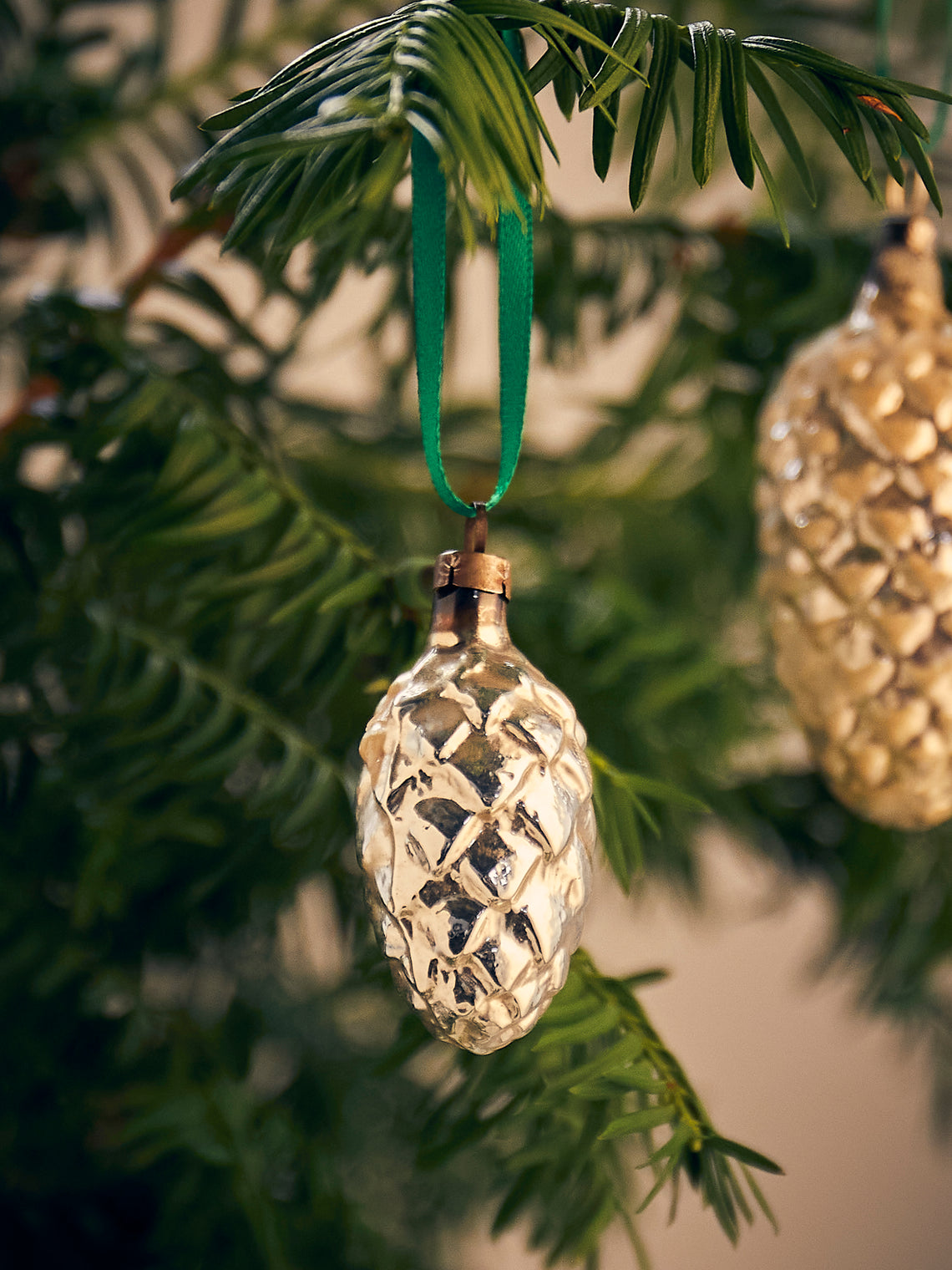 Antique and Vintage - Early-20th-Century Pinecones Glass Baubles (Set of 12) - Silver - ABASK