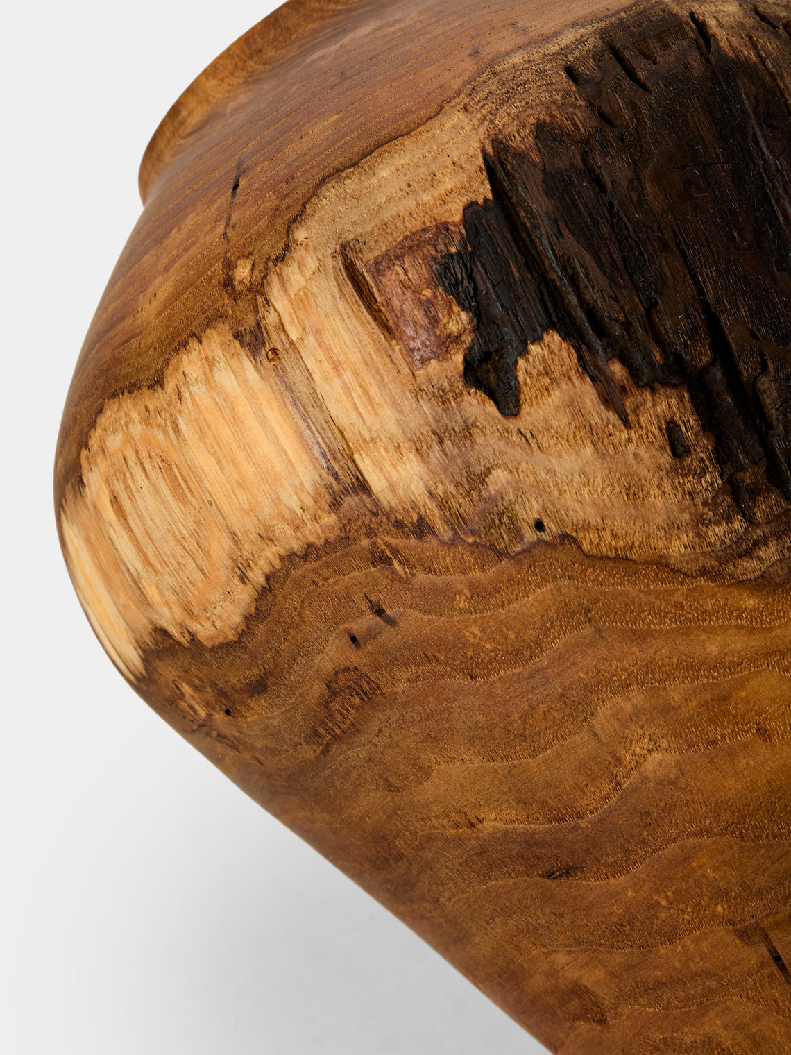 Iida Woodturning - Hand-Turned Chestnut Oil-Finish Vase (12in/30cm) - Brown - ABASK