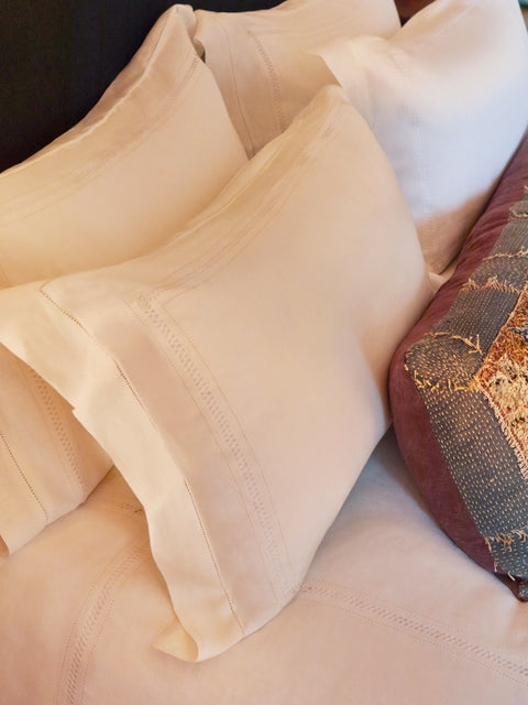 Volga Linen - Diamond-Stitch Linen Super King-Size Bedding Collection -  - ABASK