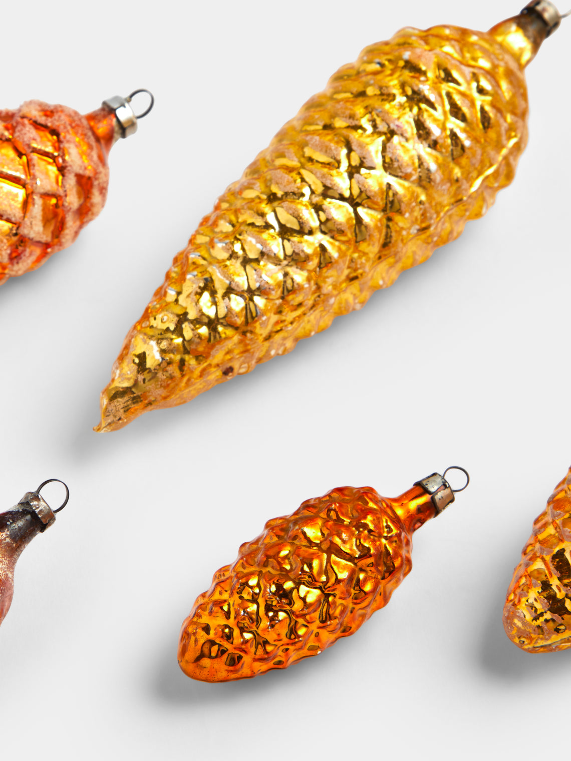 Antique and Vintage - Early-20th-Century Pinecones Glass Baubles (Set of 9) - Yellow - ABASK