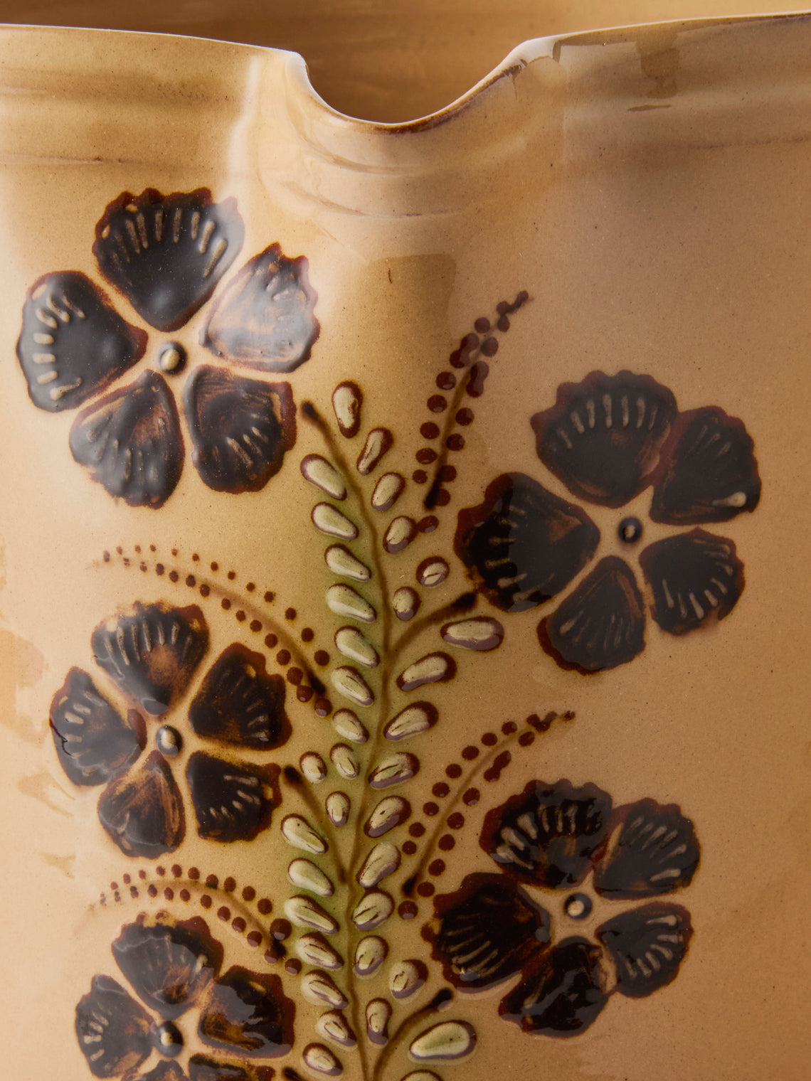 Poterie d’Évires - Flowers Hand-Painted Ceramic Straight-Edge Medium Jug - Cream - ABASK