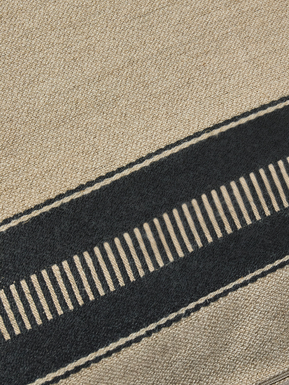 Libeco - Vourkari Belgian Linen Cushion (25in/63cm) - Beige - ABASK