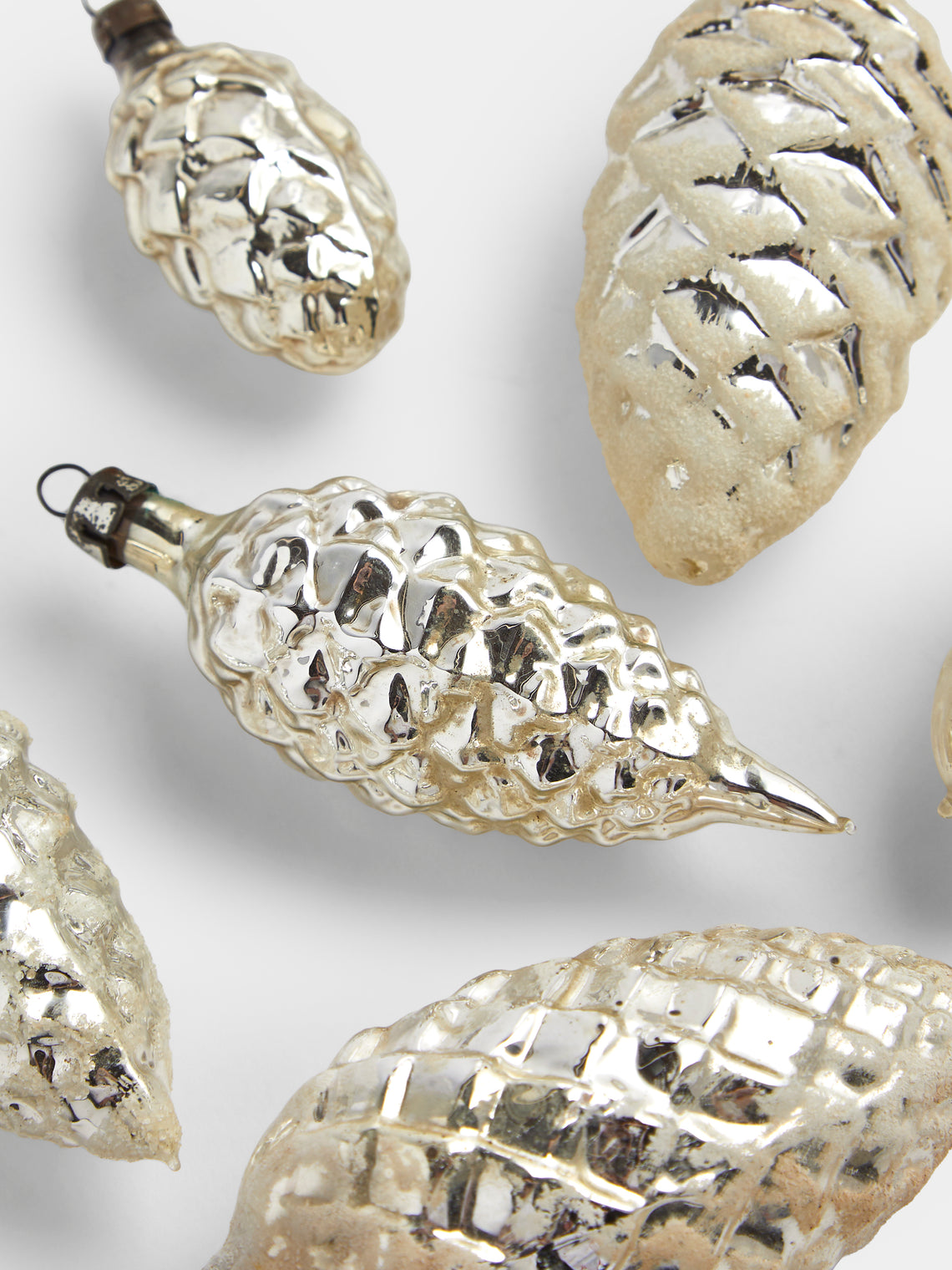 Antique and Vintage - Early-20th-Century Pinecones Glass Baubles (Set of 12) - Silver - ABASK
