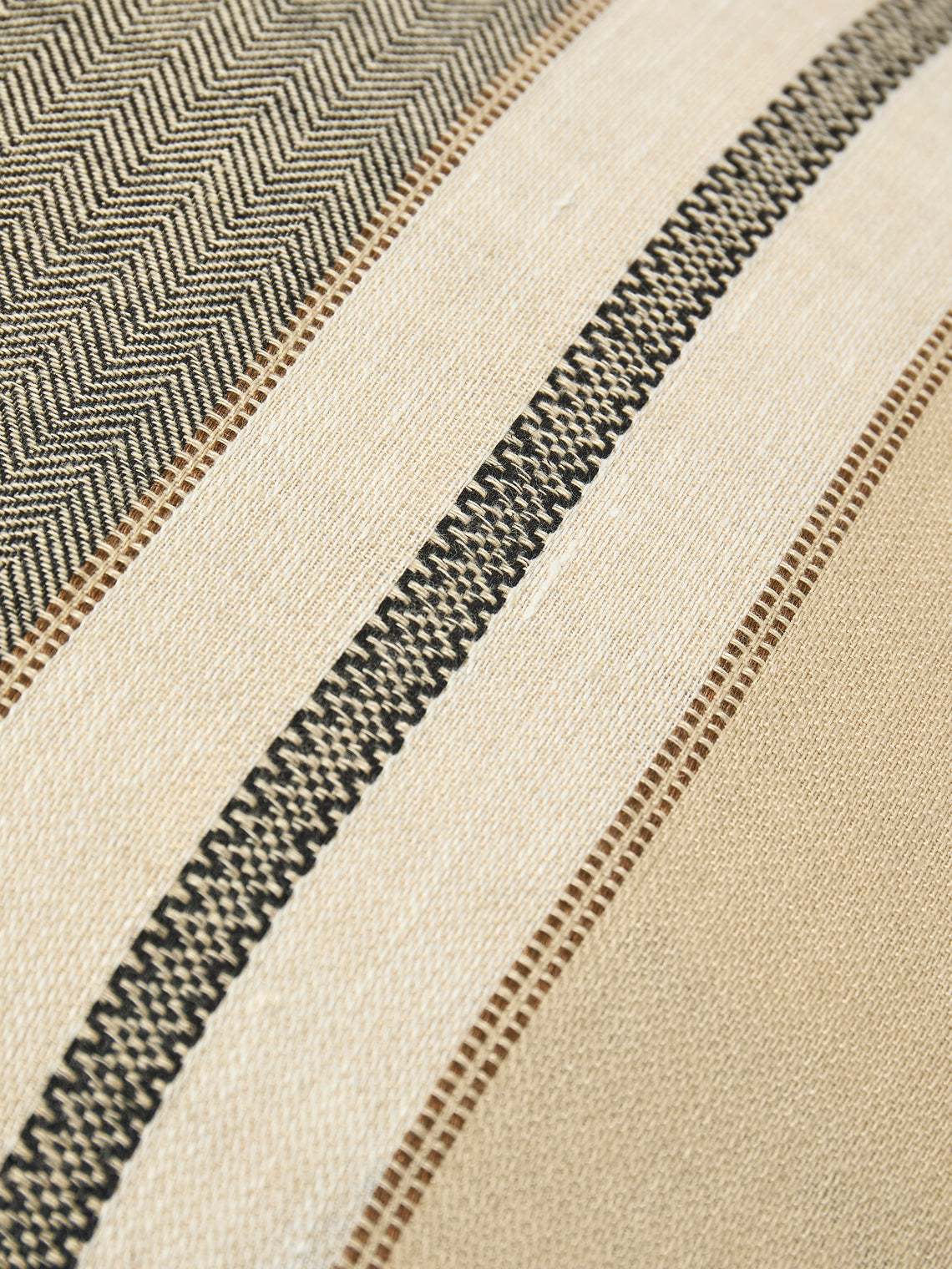 Libeco - Vourkari Belgian Linen Cushion (25in/63cm) - Cream - ABASK