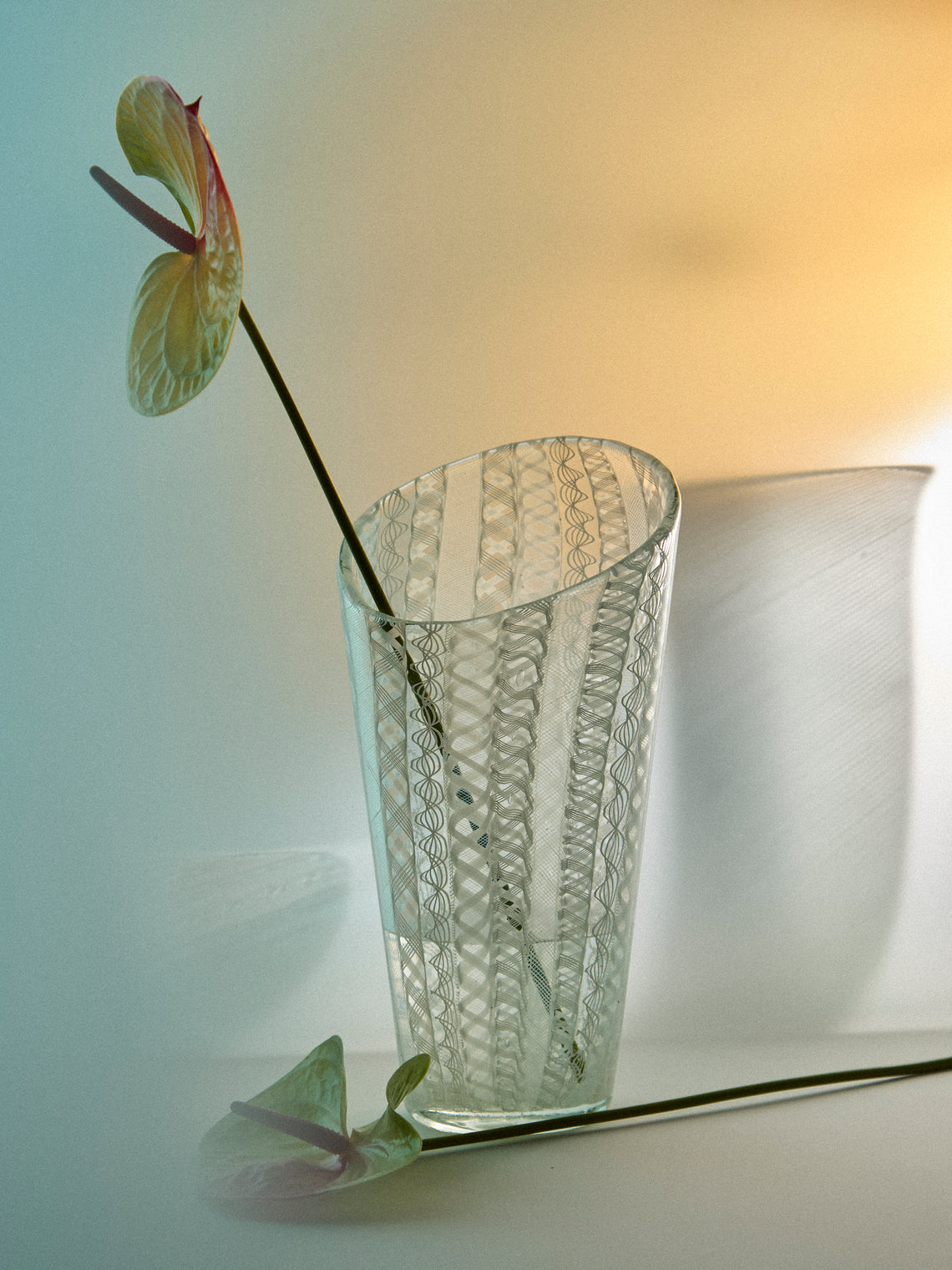 Antique and Vintage - Mid-Century Vetreria Aureliano Toso Murano Glass Vase (10in/26cm) - White - ABASK