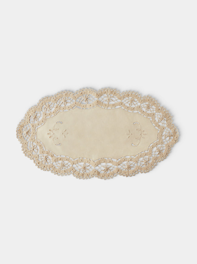 Rolane du Dreuih Creations - Lacework Linen Oval Placemats (Set of 4) - Beige - ABASK - 