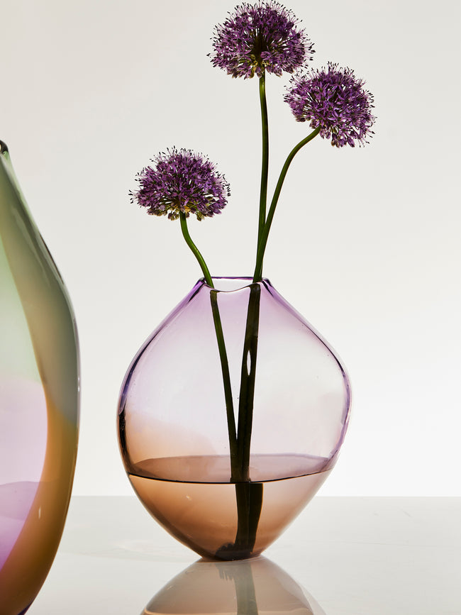 Michele Oberdieck - Pomello Hand-Blown Vase (9in/22.5cm) - Purple - ABASK