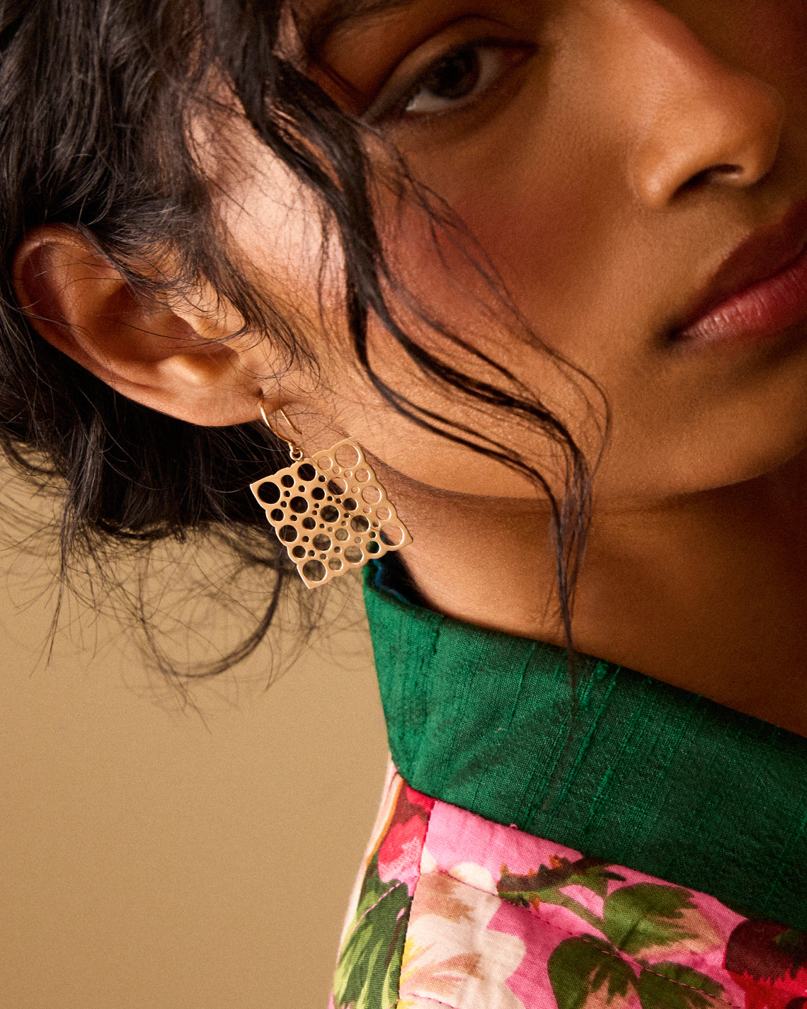 Mahnaz Collection - Women's Vintage 1970 Liisa Vitali for Nestor Westerback Pitsi 14-Karat Gold Earrings - Gold - ABASK
