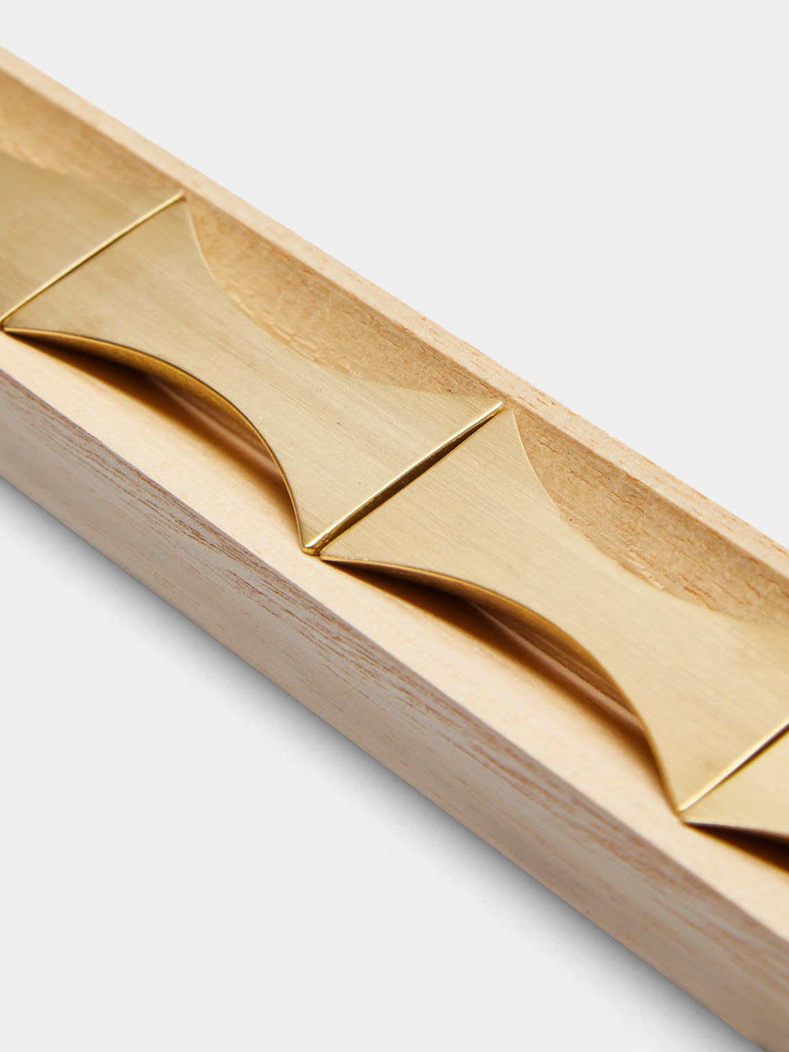 | Set of 4 Pieces | Brass Chopstick Rests