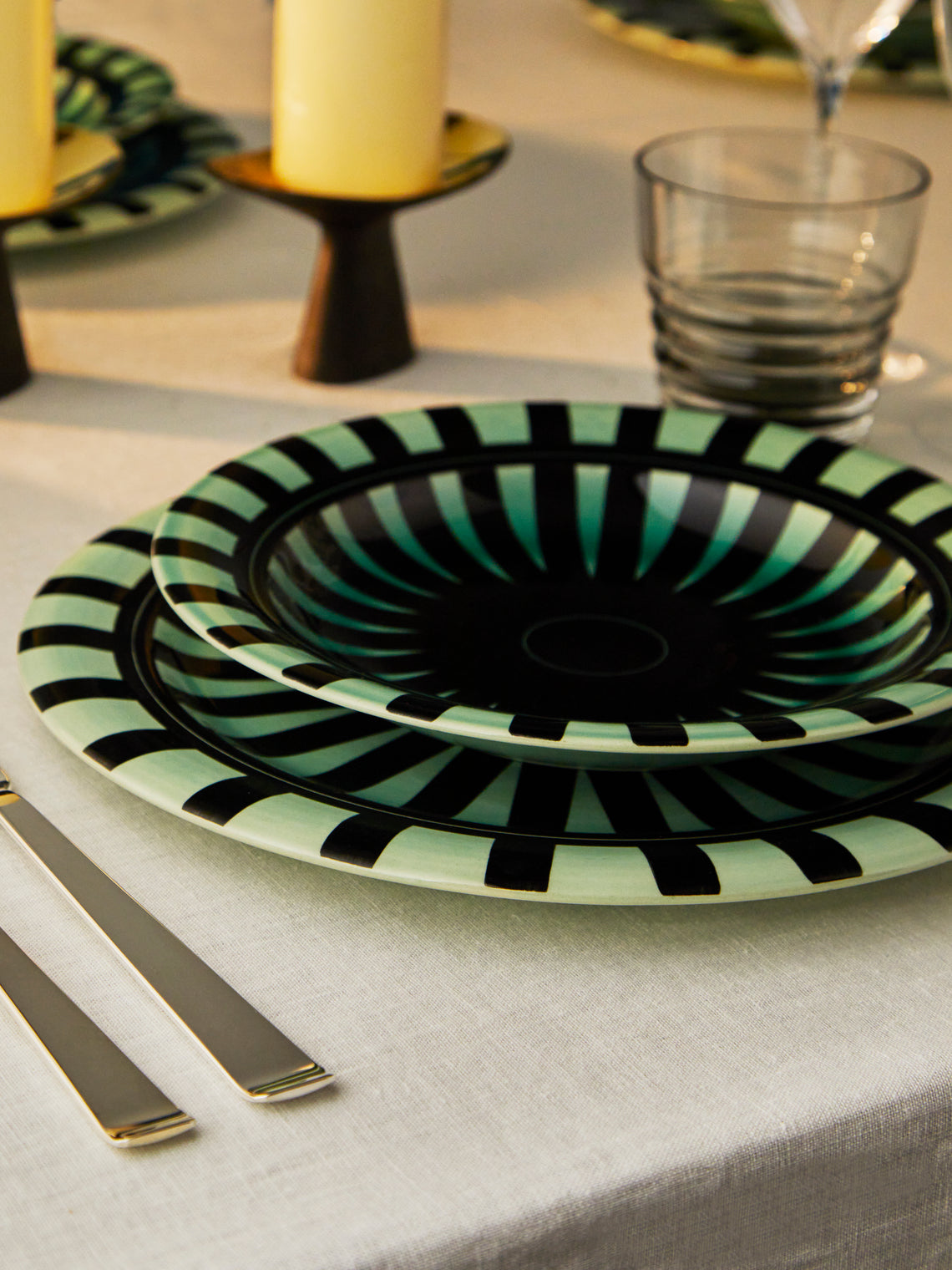 | Set of 4 | Ritzen Hand-Painted Ceramic Soup Plates (9.5in/24cm)
