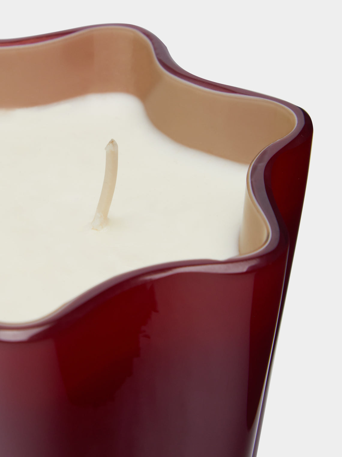 Aina Kari - Lively Hand-Poured Scented Candle -  - ABASK