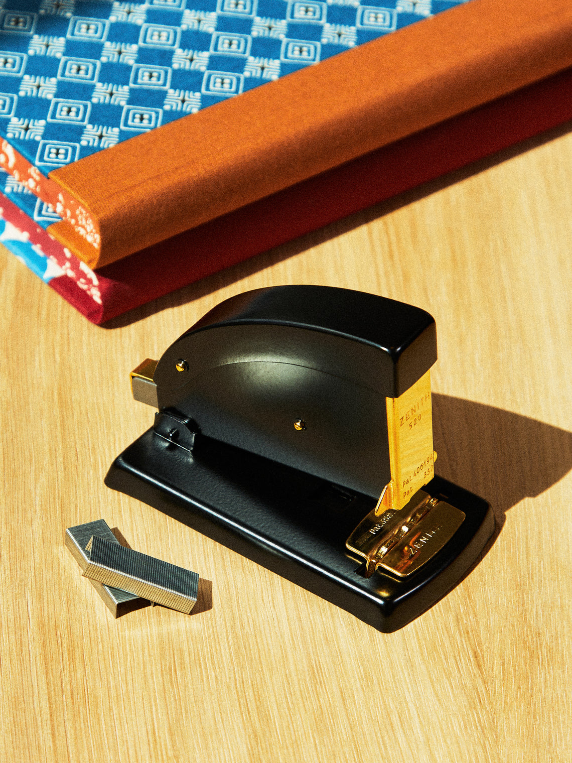 Zenith - Desk Stapler - Black - ABASK