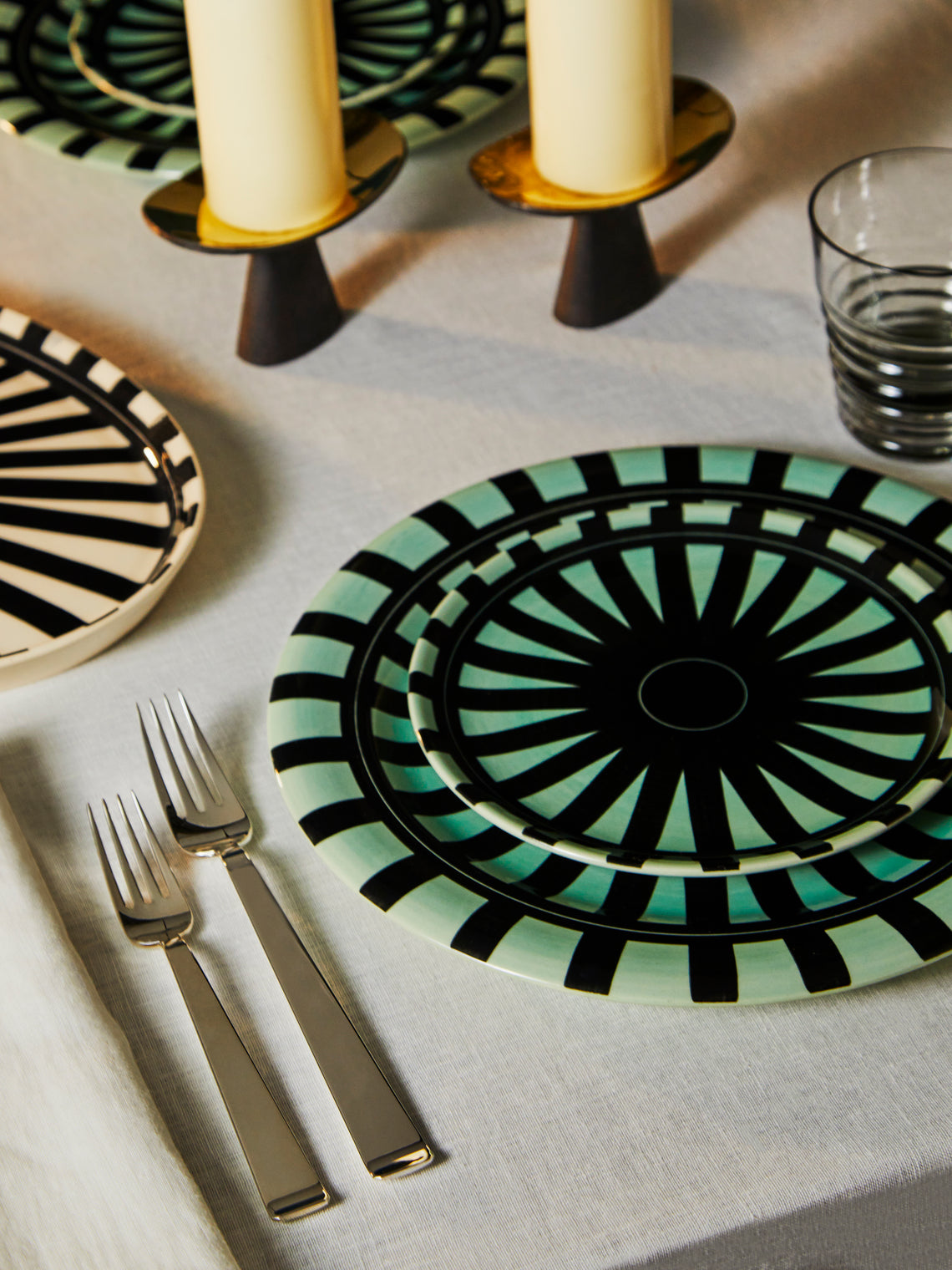 | Set of 4 | Ritzen Hand-Painted Ceramic Salad / Dessert Plates (8in/20cm)