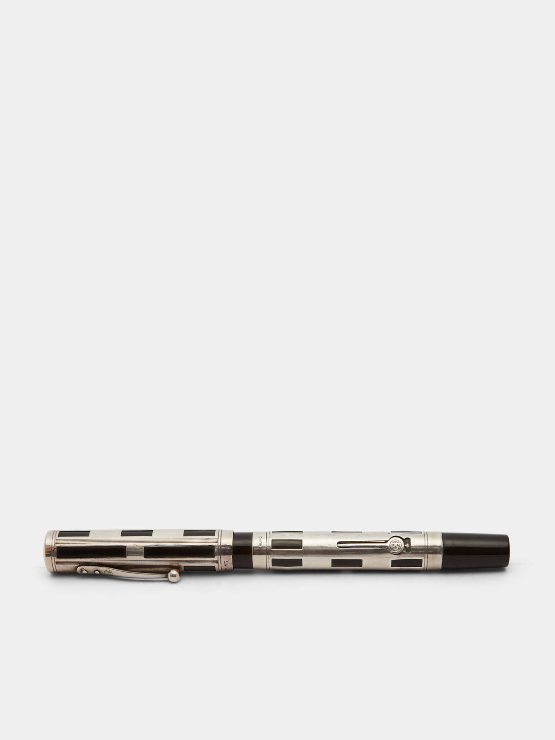 Antique and Vintage - 1930s Waterman Night & Day Sterling Silver Art Deco Fountain Pen - Silver - ABASK