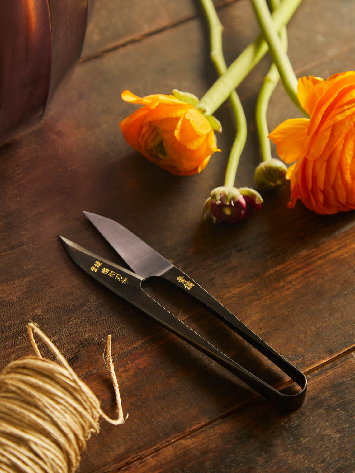 Banshu Hamono - Tsume Hand-Forged Thread and Fabric Scissors - Black - ABASK