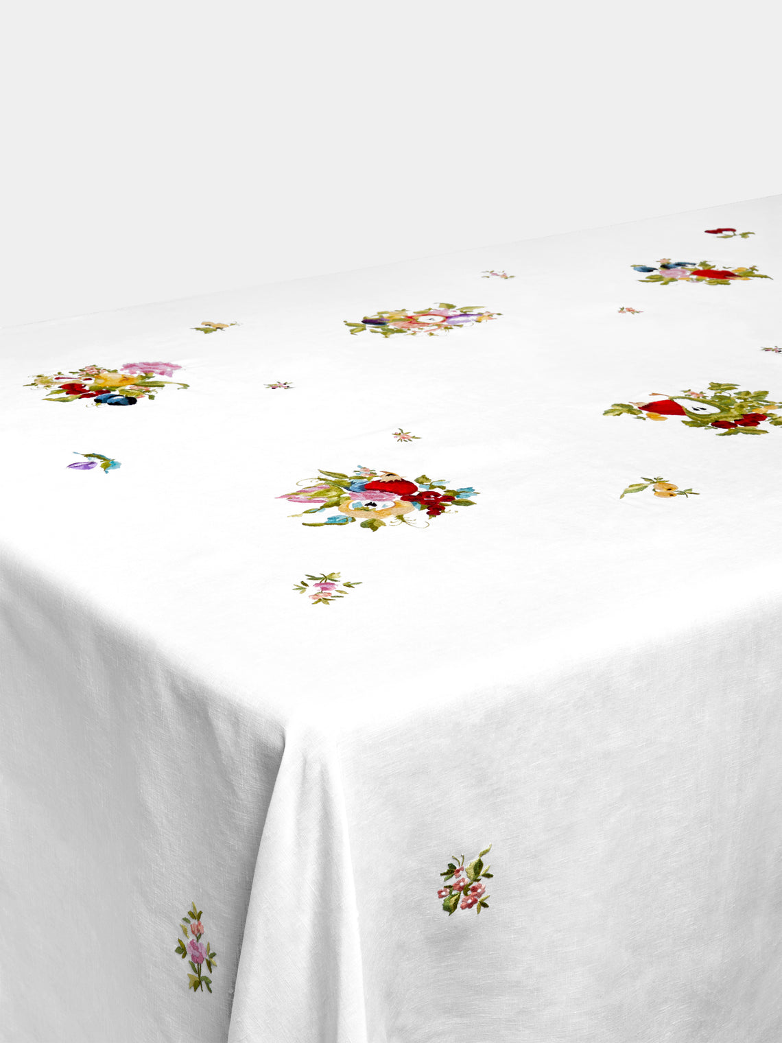 Taf Firenze - Motivi Frutta Procellana Hand-Embroidered Linen Tablecloth and Napkins (Set of 12) -  - ABASK