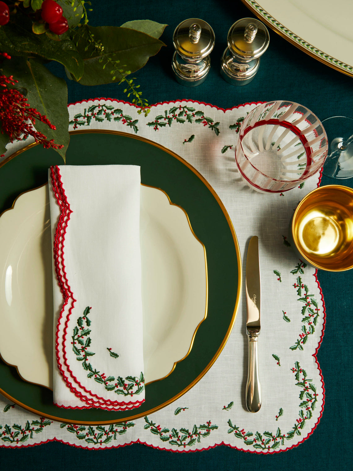 Loretta Caponi - Holly Hand-Embroidered Linen Placemats and Napkins (Set of 2) -  - ABASK