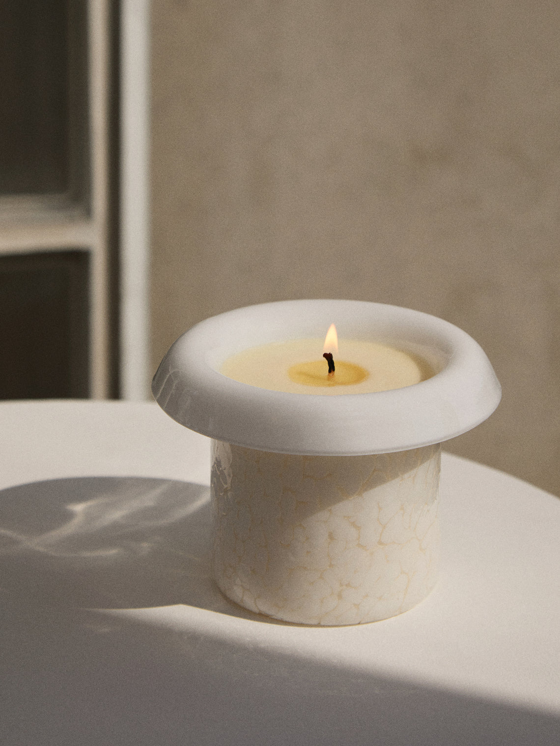 Aina Kari - 600 Hand-Poured Scented Candle -  - ABASK