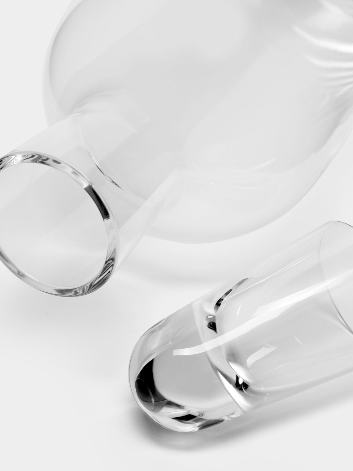 Richard Brendon - Mature Hand-Blown Crystal Wine Decanter -  - ABASK