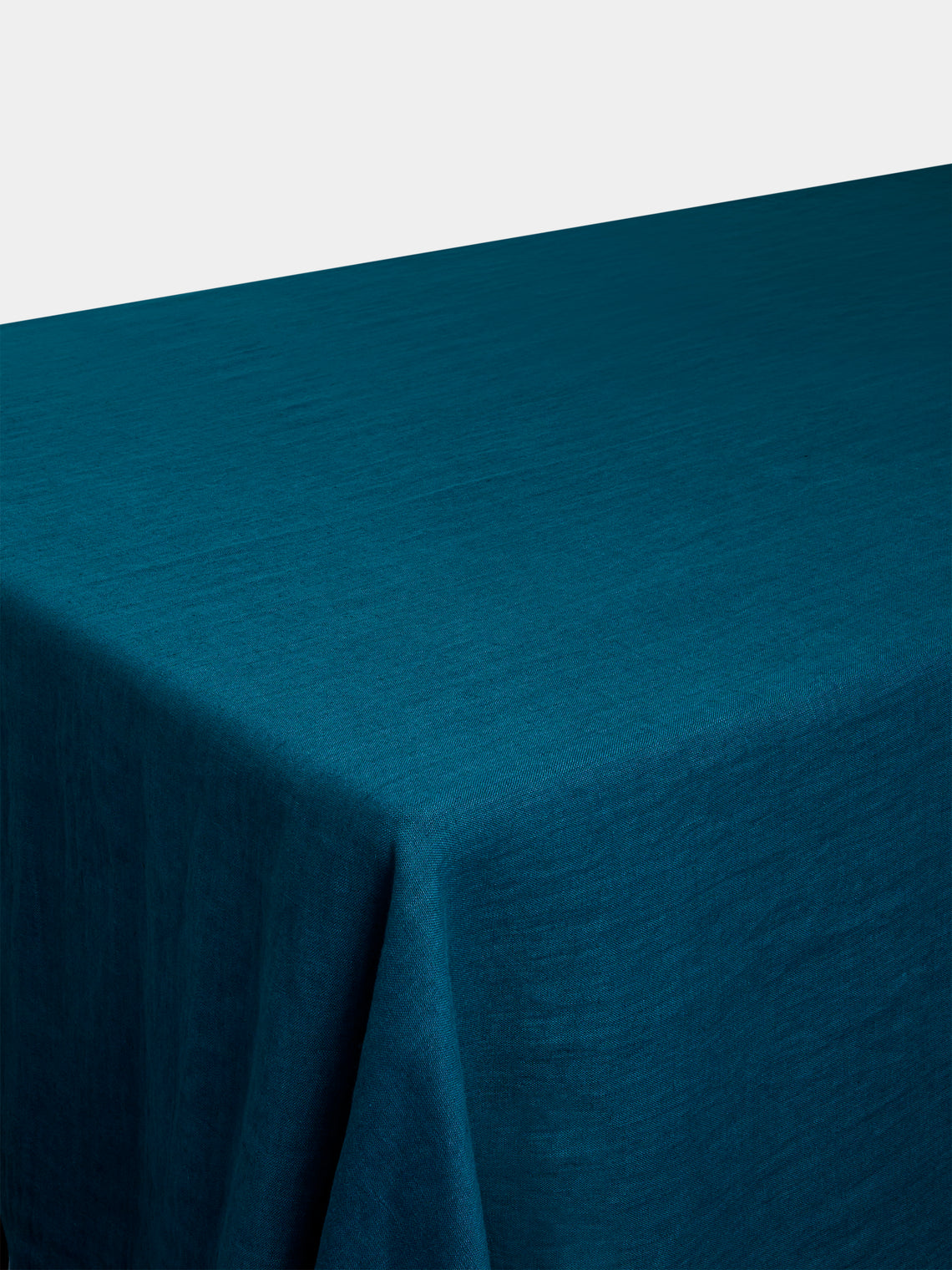 Madre Linen - Hand-Dyed Linen Contrast-Edge Tablecloth -  - ABASK