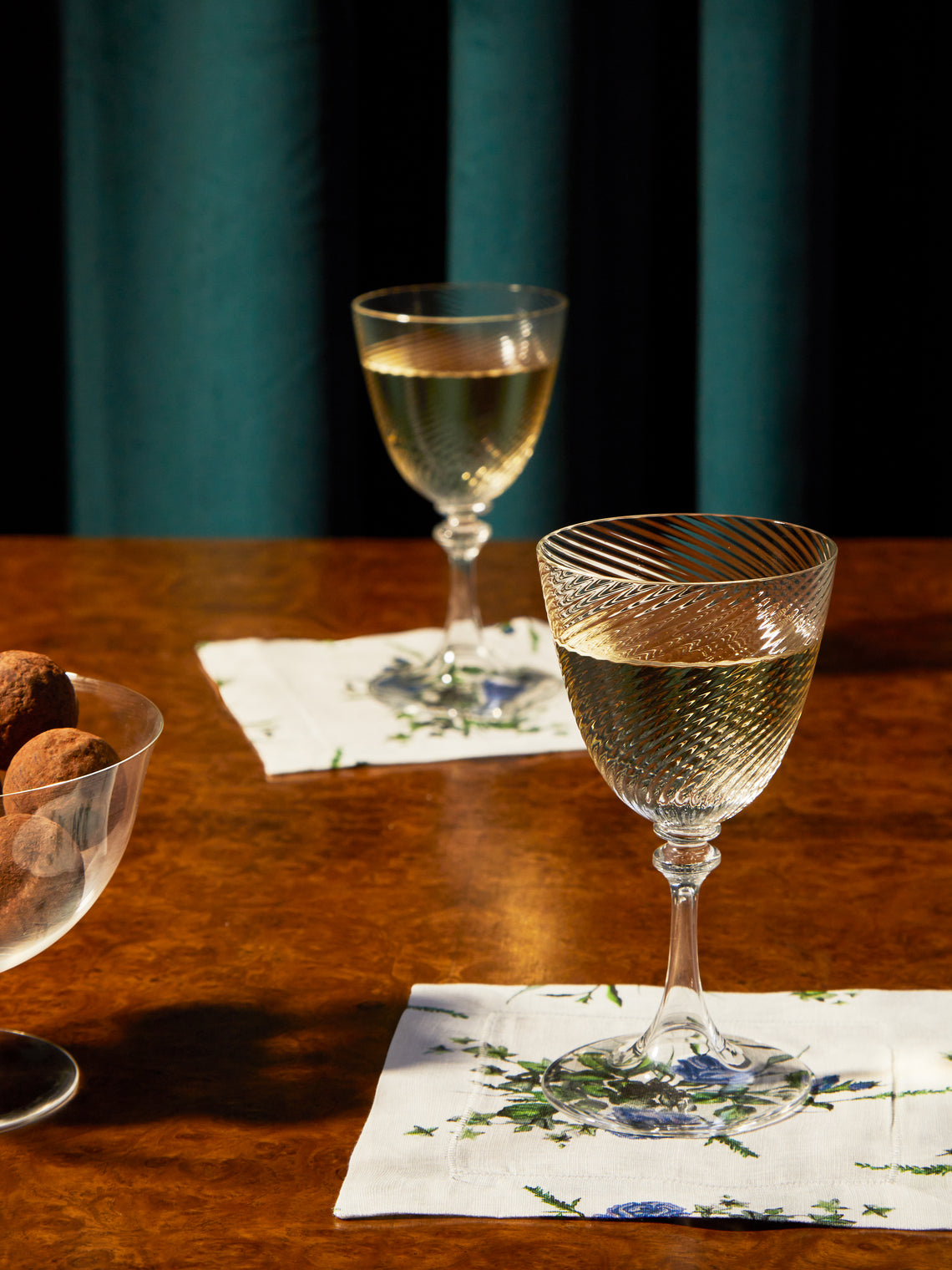 Emilia Wickstead - Linen Floral Cocktail Napkins (Set of 4) -  - ABASK