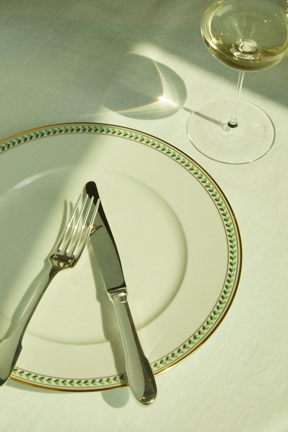 Augarten - Leafed Edge Hand-Painted Porcelain Dinner Plate - ABASK