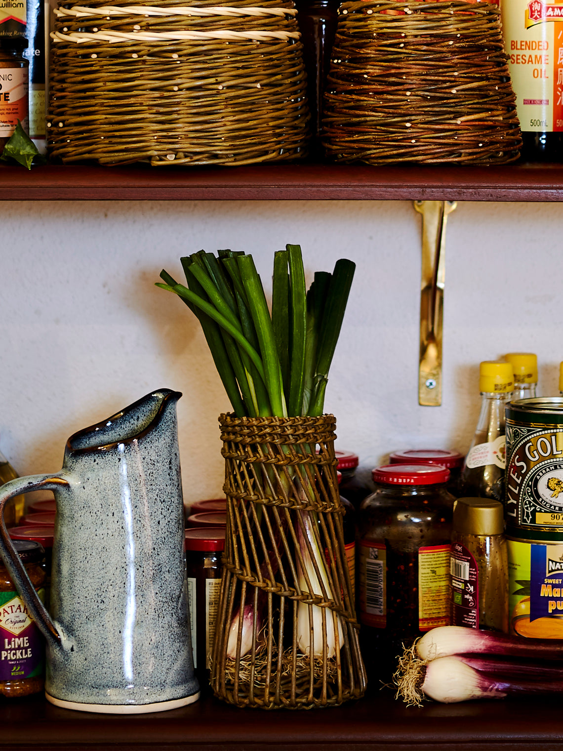 Rachel Bower - Handwoven Willow Garlic Basket -  - ABASK