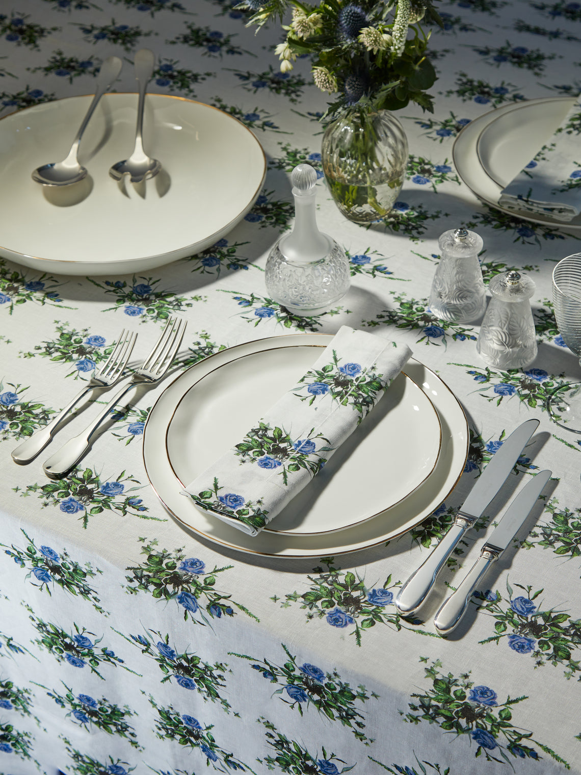 Hand-Painted 24ct Gold and Bone China Salad / Dessert Plates – 9.5in/24cm (Set of 4)