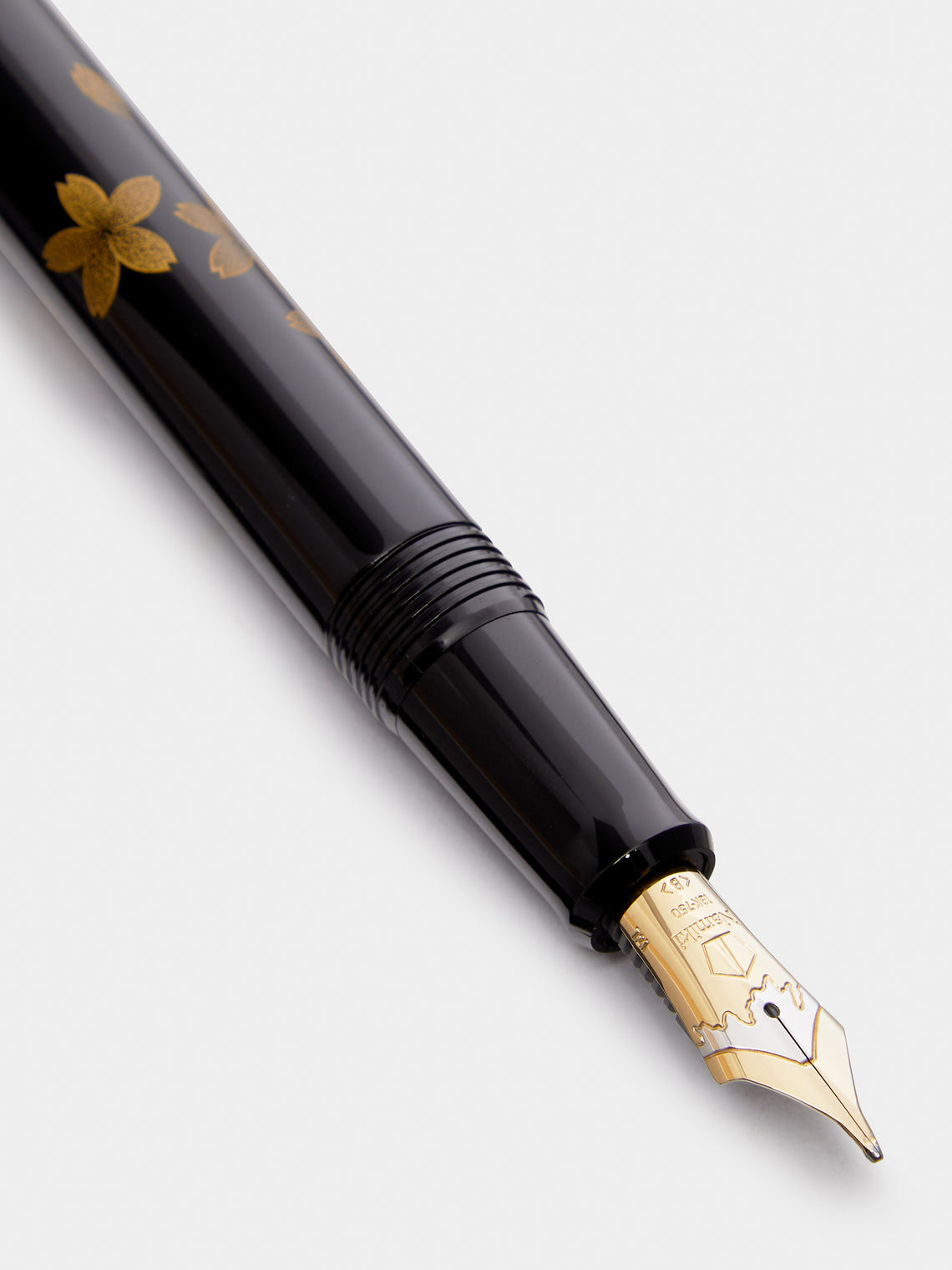 Namiki - Yukari Chinkin 'Cherry Blossom' Urushi Fountain Pen -  - ABASK