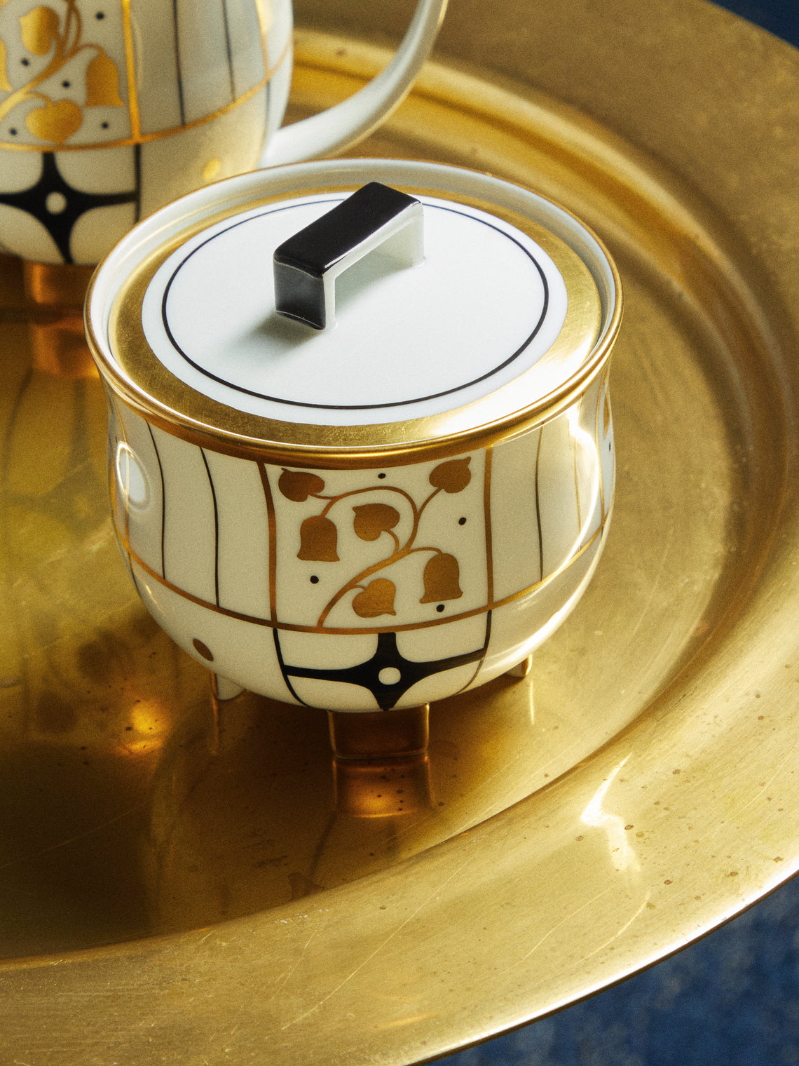 Augarten - Déco Vienne Hand-Painted Porcelain Sugar Bowl -  - ABASK