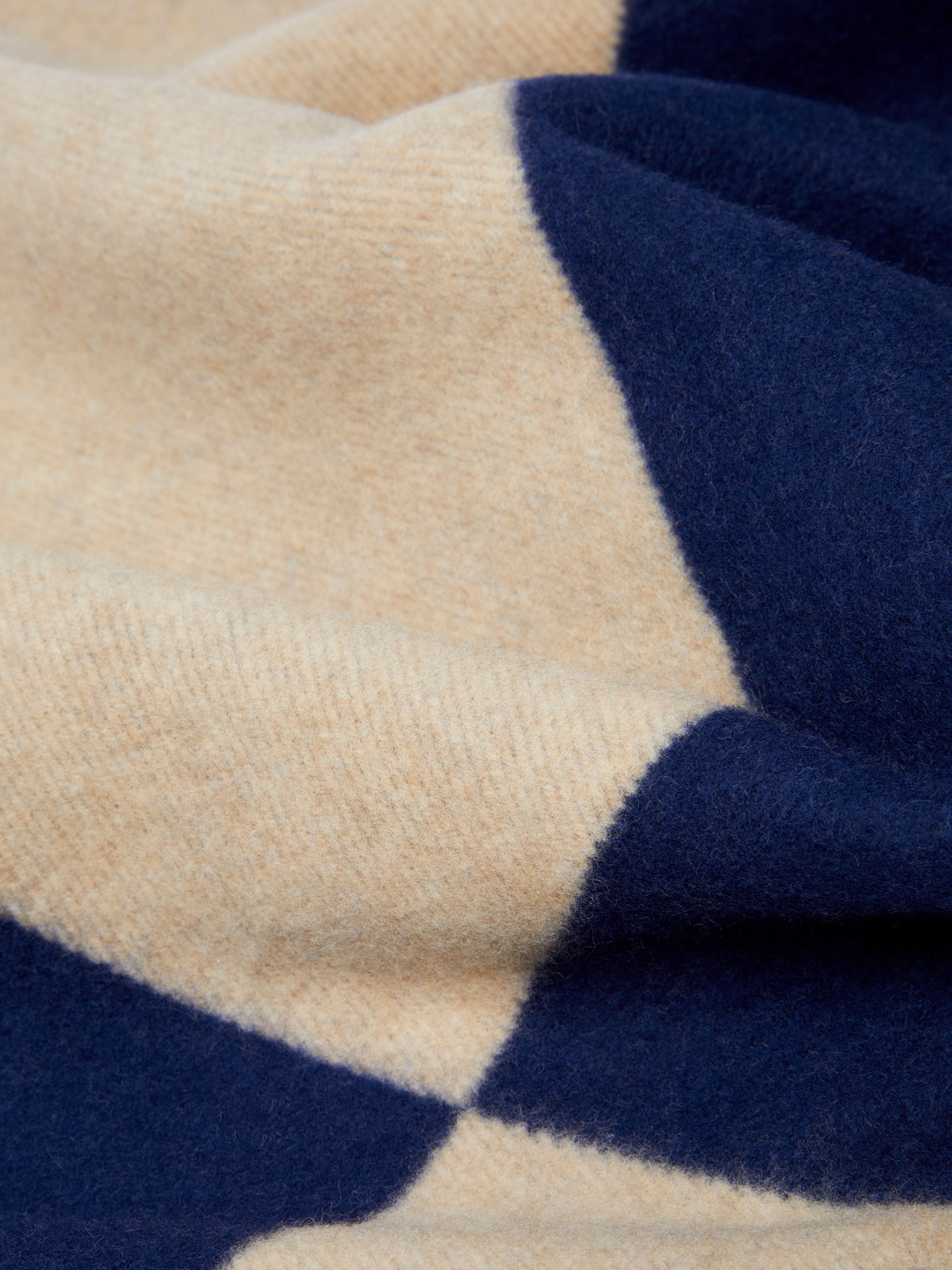 Begg x Co - Valatzu Anton Lambswool Cashmere Blanket -  - ABASK