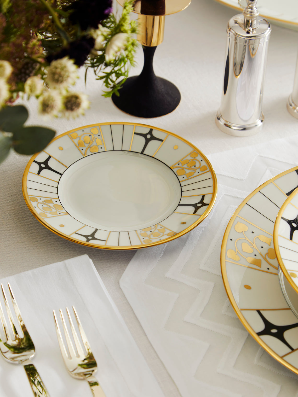 Augarten - Déco Vienne Hand-Painted Porcelain Bread Plate - ABASK