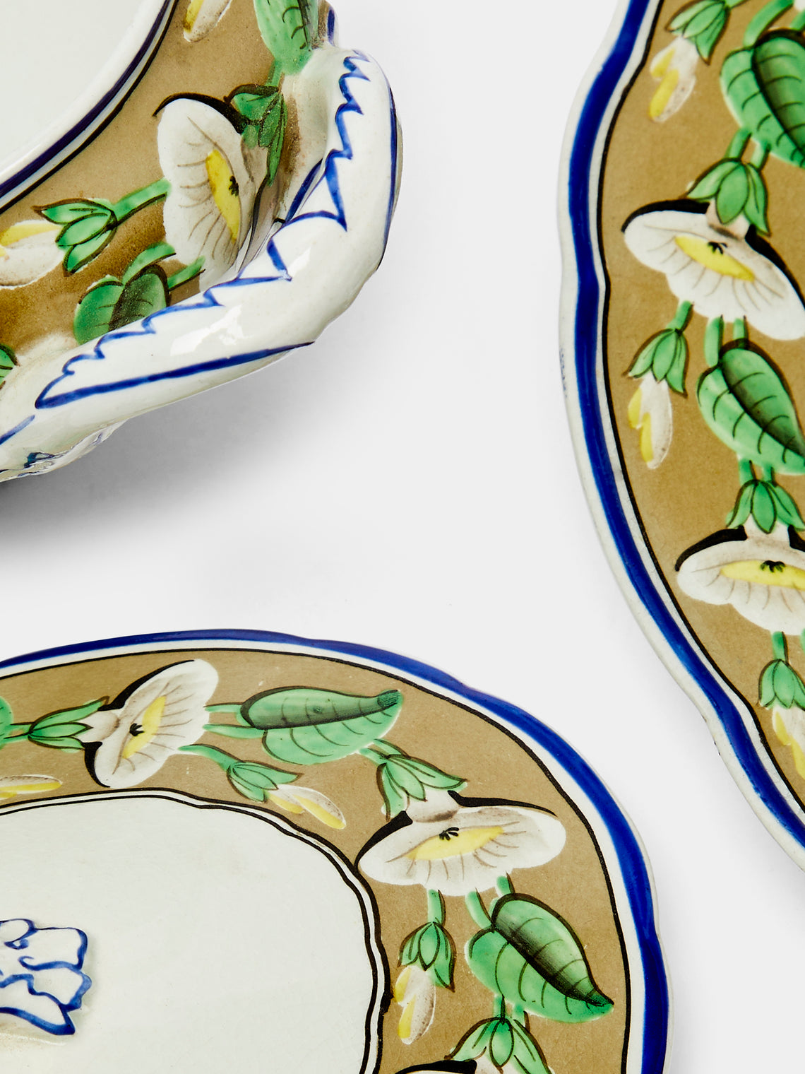 Antique and Vintage - 1830 Wedgwood Creamware Sauce Tureens (Set of 2) -  - ABASK