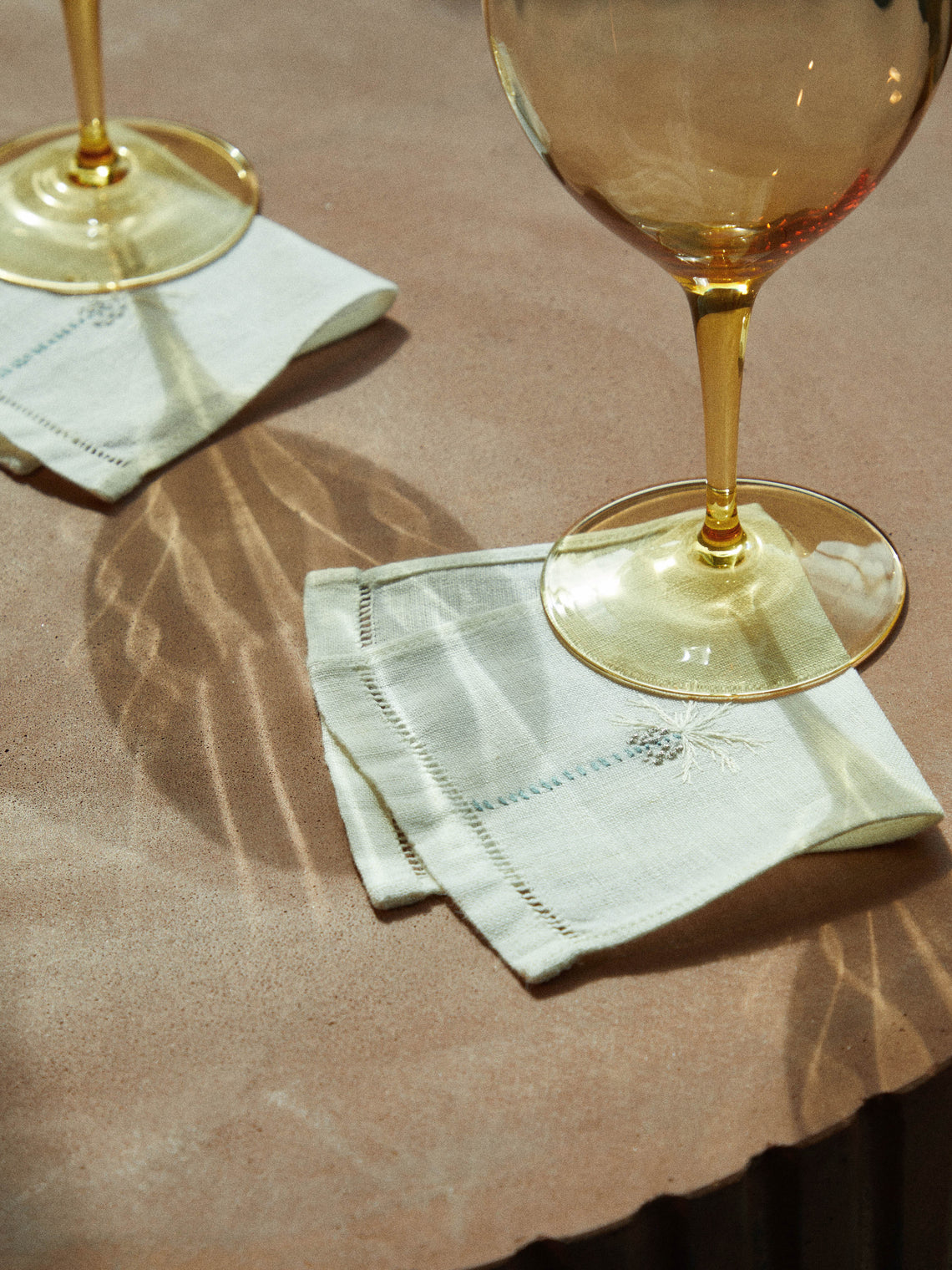 Anut - Palm Tree Hand-Embroidered Linen Cocktail Napkins (Set of 6) -  - ABASK